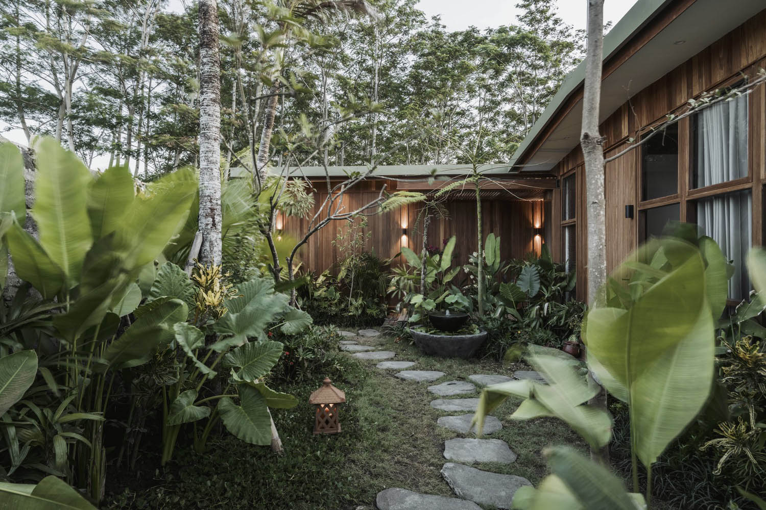 Stilt Studios,别墅设计,印尼,平层别墅,别墅设计案例,别墅设计方案,乡村别墅,252㎡,景观别墅