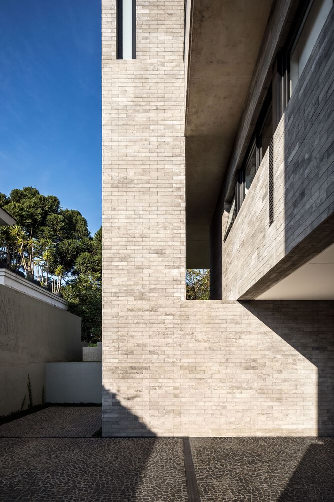 Marcos Bertoldi Arquitetos,住宅设计,别墅设计案例,巴西,别墅设计案例,解构主义,别墅设计方案,极简主义,极简风格