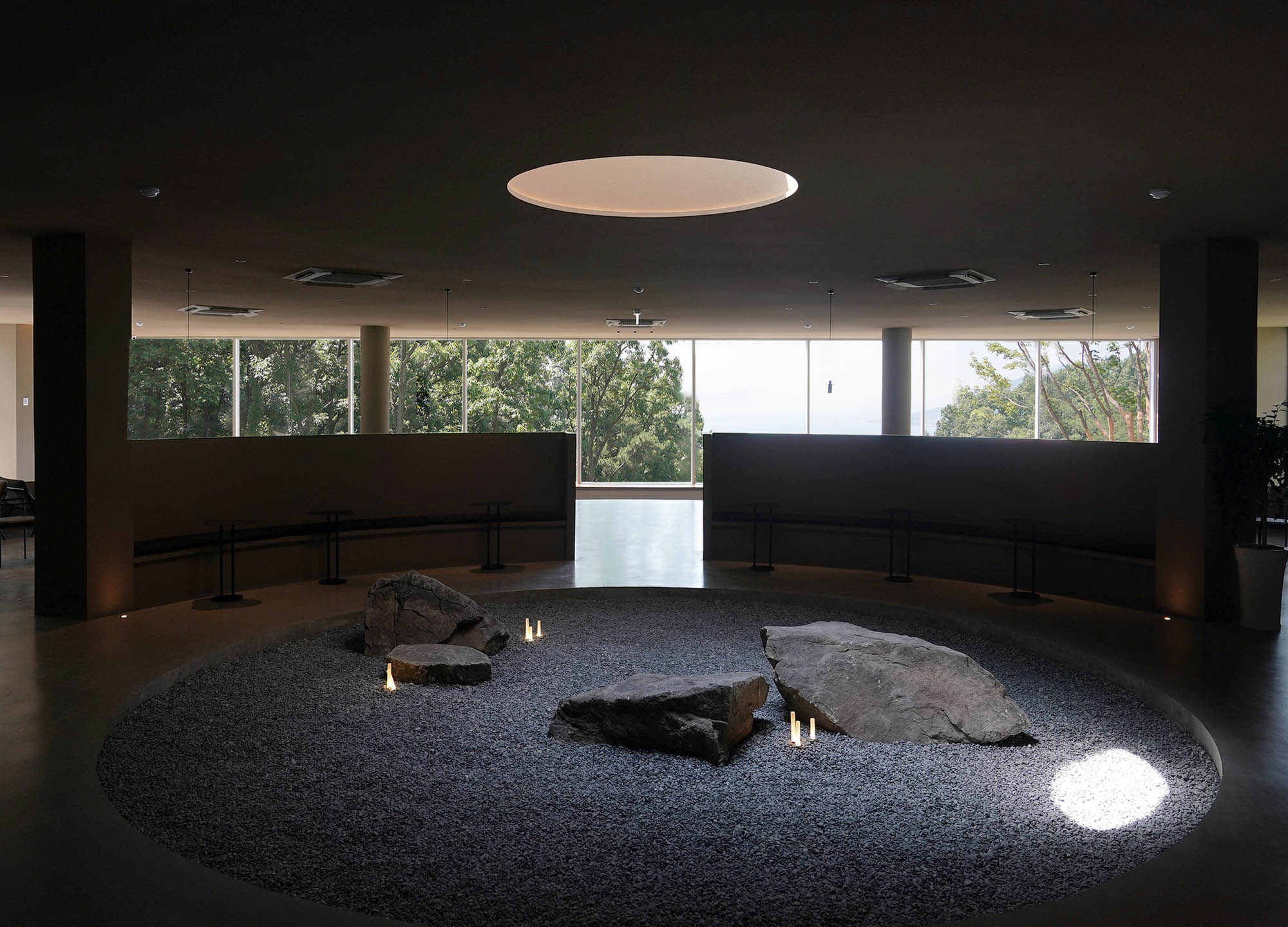 OUTPOST CAFE,咖啡厅设计案例,咖啡厅设计方案,极简主义咖啡厅,咖啡厅装修,极简风格,韩国,731㎡