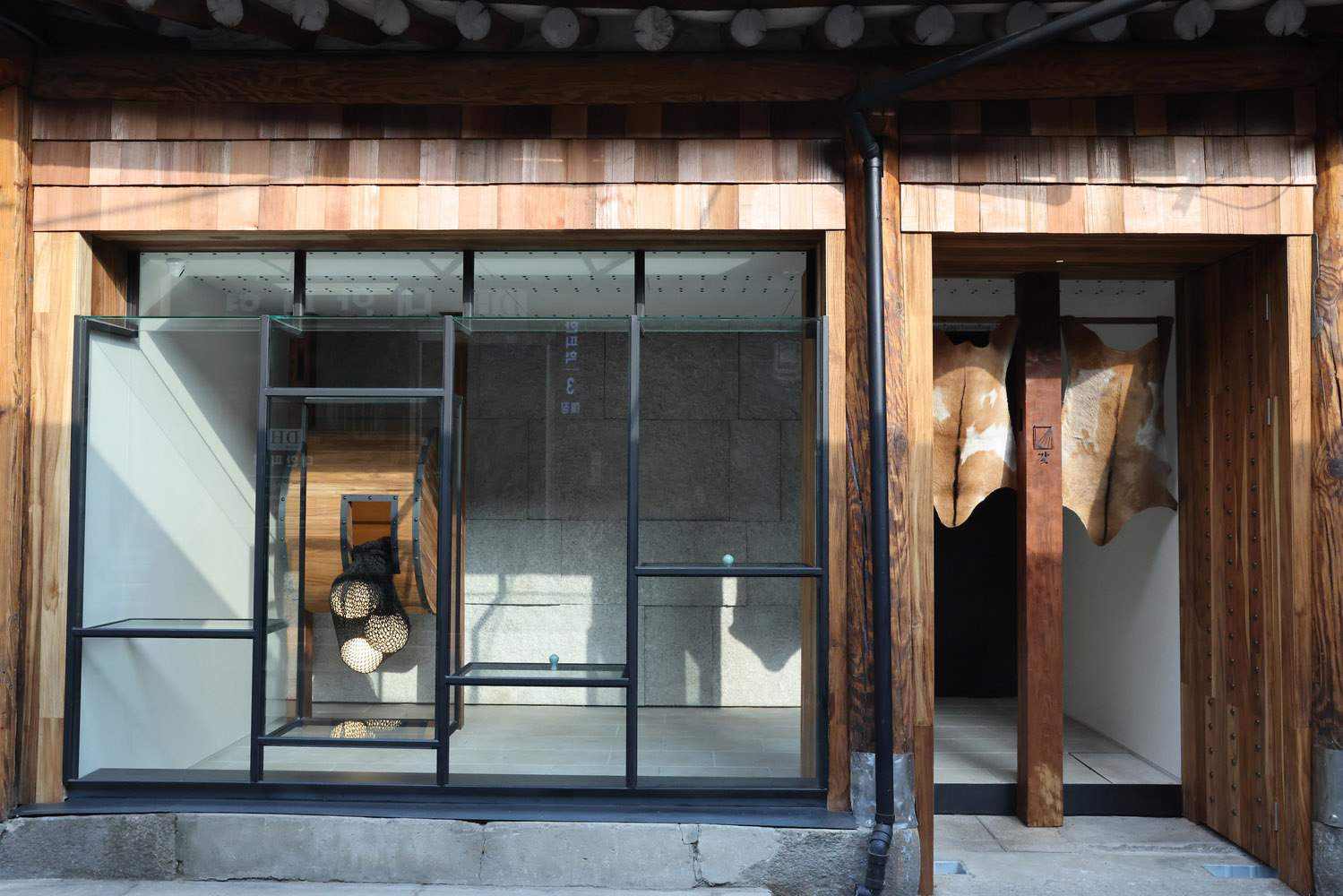 咖啡厅设计,小咖啡厅设计,Gizi Associates,咖啡厅设计案例,咖啡厅设计方案,街边咖啡店设计,酒吧&咖啡厅,73㎡,韩国