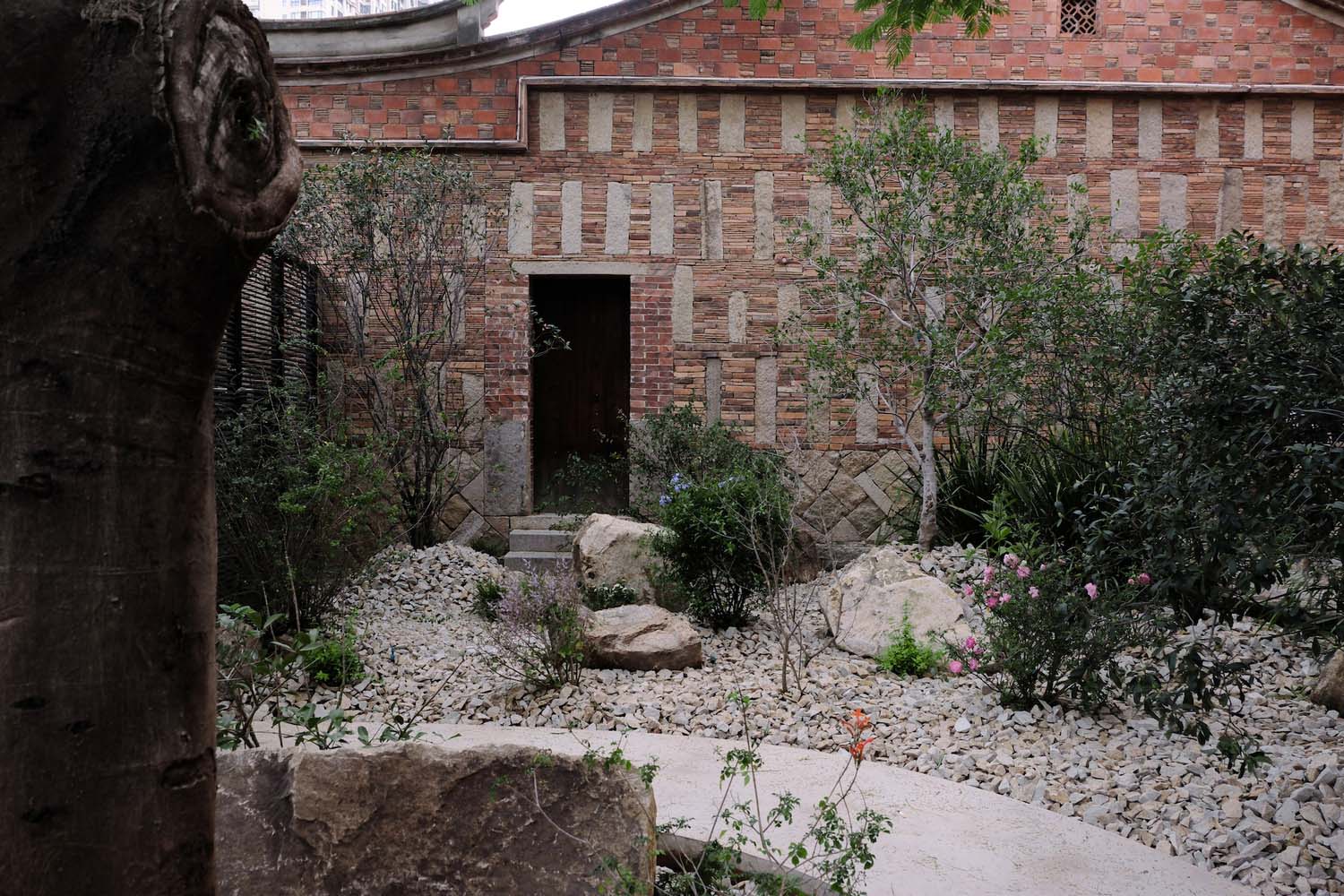 医美空间设计,美容店设计,美容店设计方案,美容店设计案例,医疗美学中心,LANLANLI,兰兰里,泉州,泉州LANLANLI兰兰里医疗美学中心,退化建筑