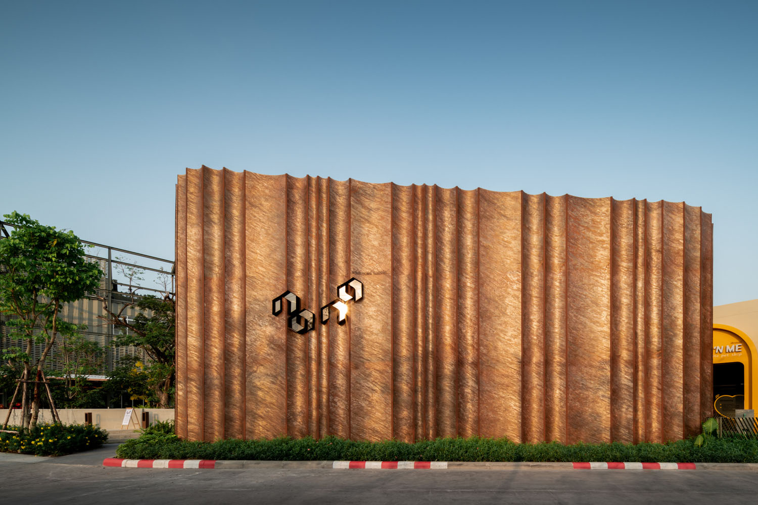 IDIN Architects,咖啡厅空间设计,咖啡厅设计,曼谷,咖啡厅设计案例,咖啡厅设计方案,极简风格咖啡厅,Nana Coffee,曼谷Nana Coffee咖啡烘焙店