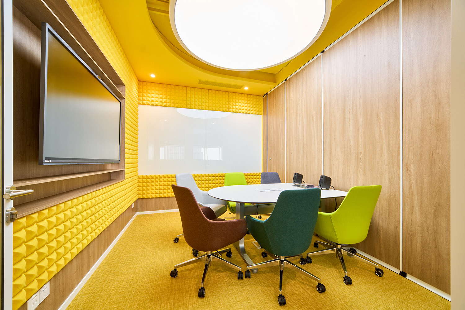 办公室设计,开放式办公室,办公室装修,现代风格办公室设计,办公室设计案例,办公室设计方案,深圳环球音乐办公室,深圳,迈朔建筑设计