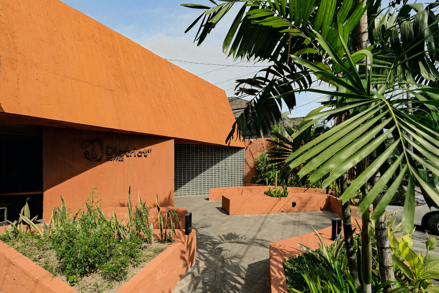 INS Studio,咖啡厅设计案例,咖啡店设计,District 27 Coffee咖啡厅,印度尼西亚,咖啡店设计案例,创意咖啡店,极简风格咖啡厅