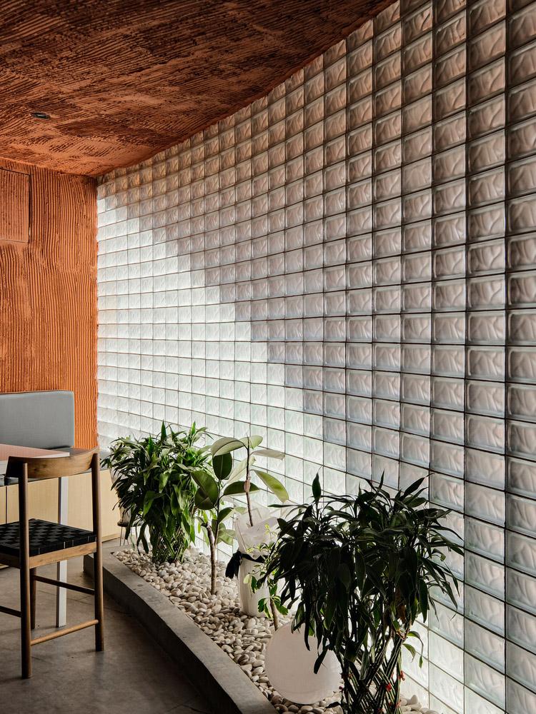 INS Studio,咖啡厅设计案例,咖啡店设计,District 27 Coffee咖啡厅,印度尼西亚,咖啡店设计案例,创意咖啡店,极简风格咖啡厅