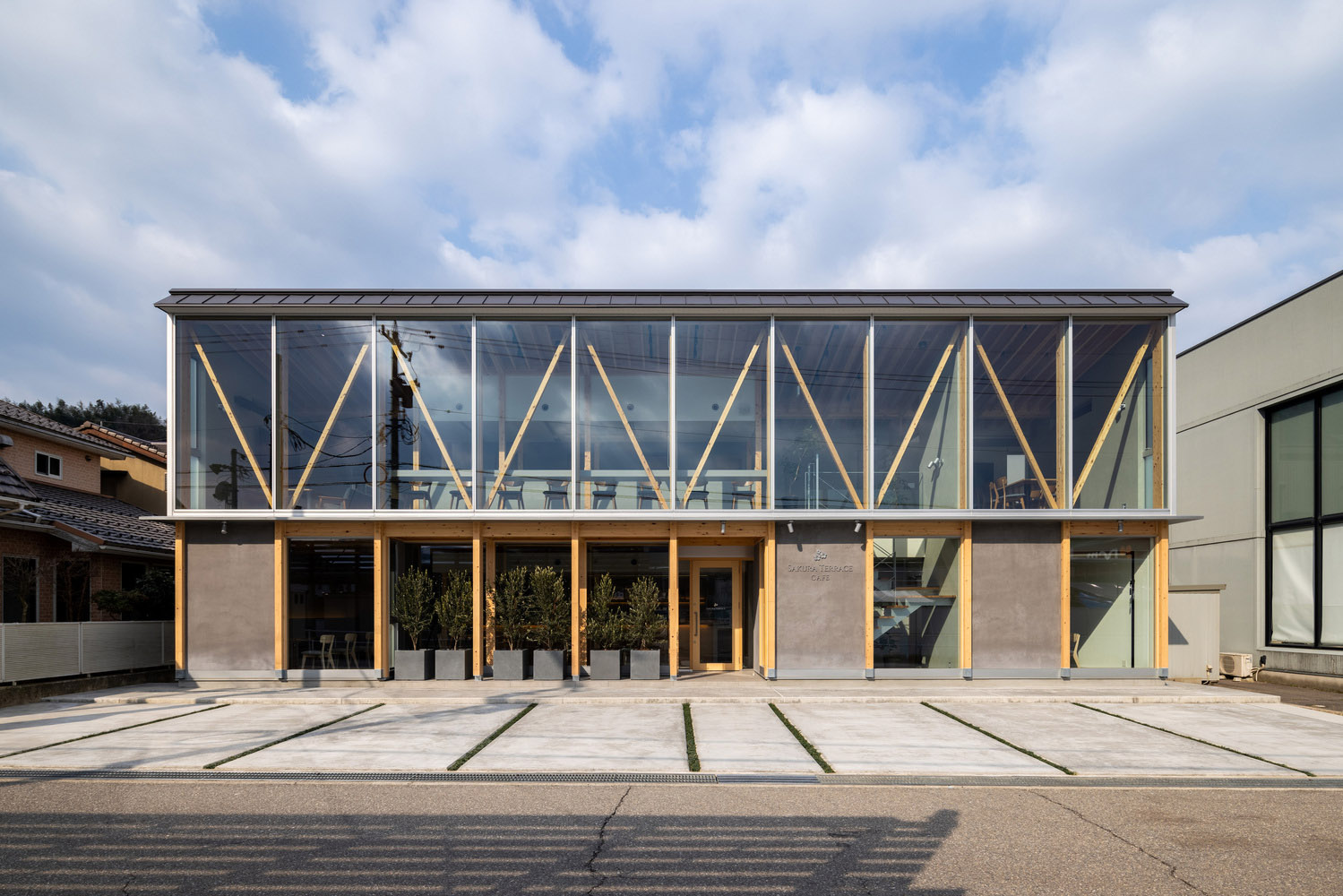 toit-design,咖啡厅设计案例,咖啡店设计,Kazuto Nishi Architects,日本咖啡厅,咖啡店设计案例,创意咖啡店,极简风格咖啡厅