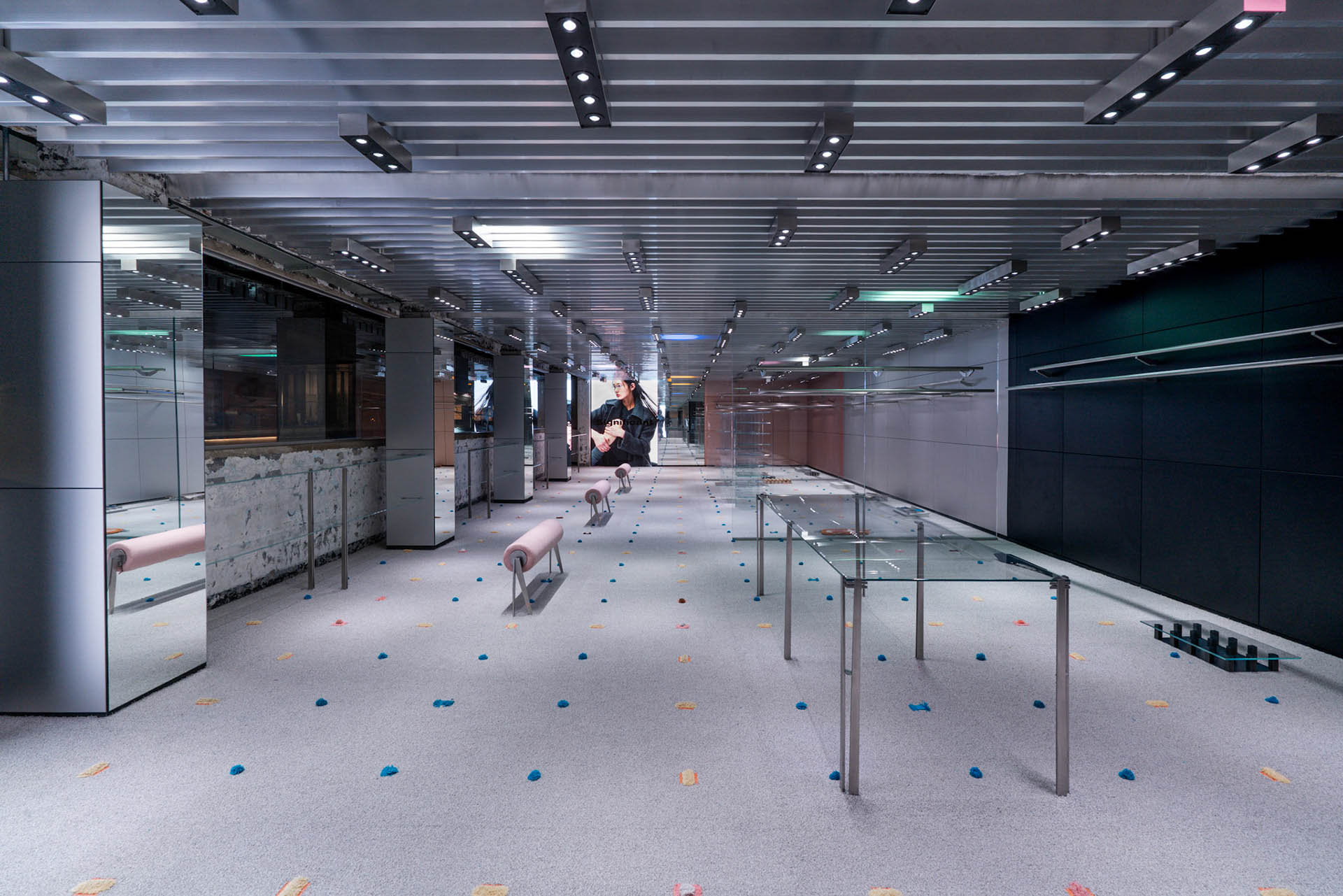 服装店设计,零售店设计,Ader Error,服装店设计案例,服装店设计方案,创意零售店设计,韩国,首尔,旗舰店,Significant