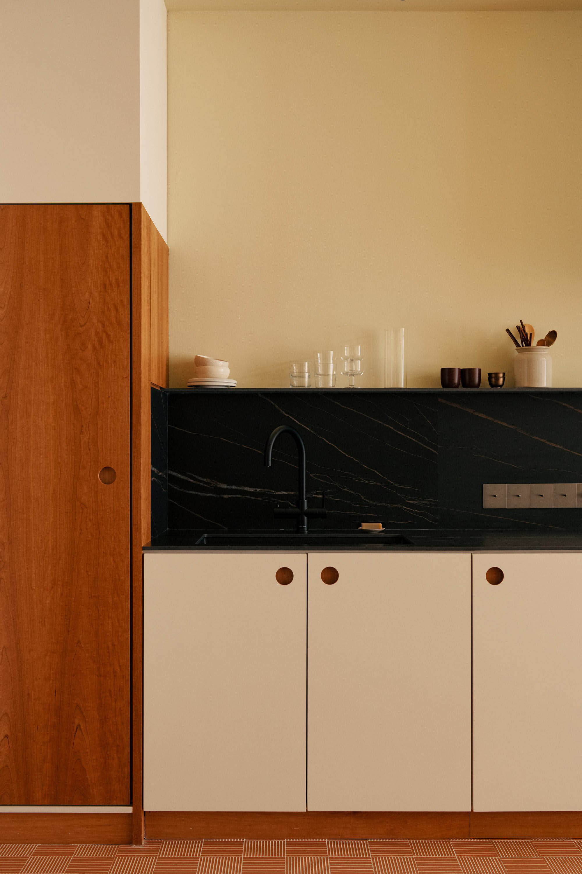 公寓设计,Wunderwall Design,马来西亚,吉隆坡,公寓设计案例,中古风公寓