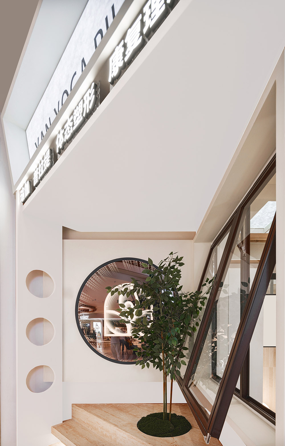 瑜伽工作室设计,普拉提工作室设计,瑜伽店设计,瑜伽空间,瑜伽店设计案例,瑜伽店设计方案,重庆研瑜伽-在柔光中悄然生长,重庆,悟几设计