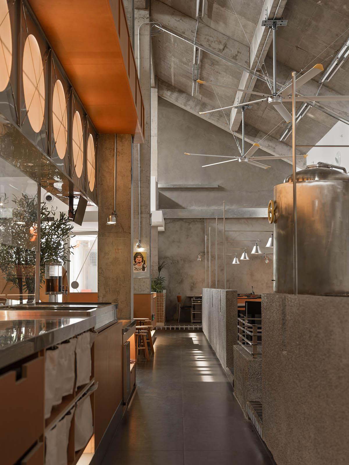 餐厅设计,休闲餐厅设计,开放式餐厅,工业风餐厅,餐厅设计案例,餐厅设计方案,烤肉餐厅设计,牛肉火锅餐厅,餐厅装修,苏州牛栏• NEW LAND,苏州,所乂设计