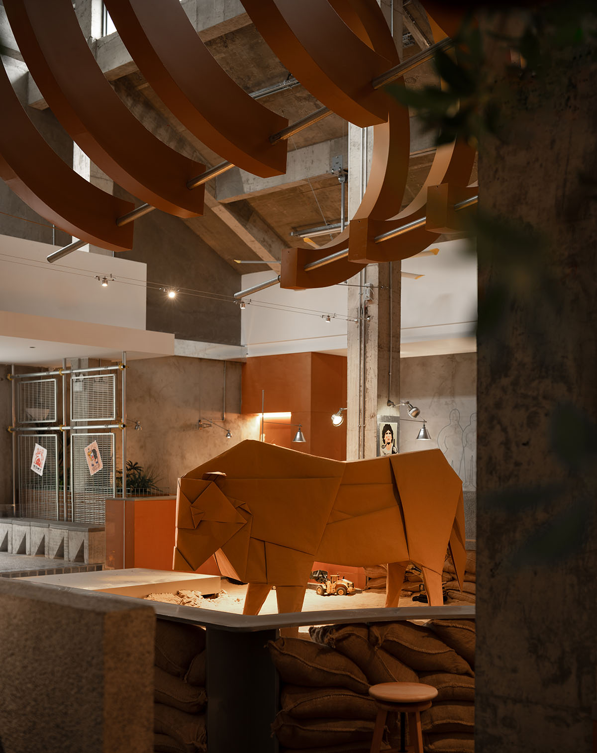 餐厅设计,休闲餐厅设计,开放式餐厅,工业风餐厅,餐厅设计案例,餐厅设计方案,烤肉餐厅设计,牛肉火锅餐厅,餐厅装修,苏州牛栏• NEW LAND,苏州,所乂设计