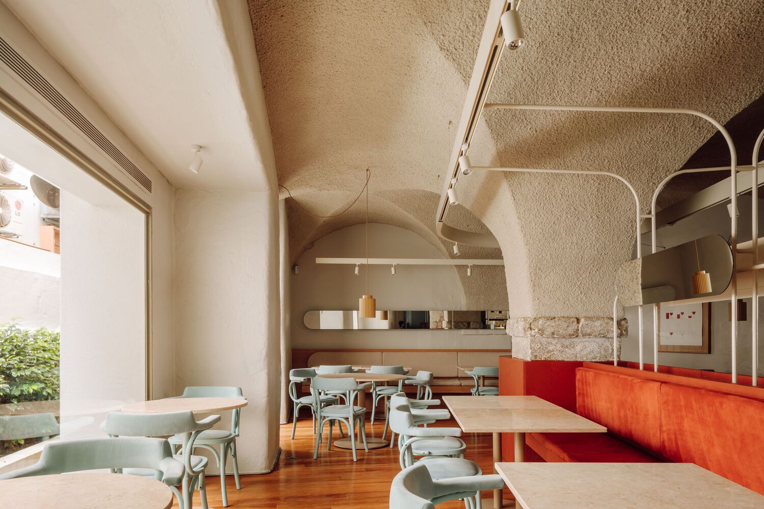 葡萄牙,酒吧设计,Spacegram,餐厅设计,酒吧设计案例,酒吧设计方案,里斯本,酒吧餐厅,休闲餐厅