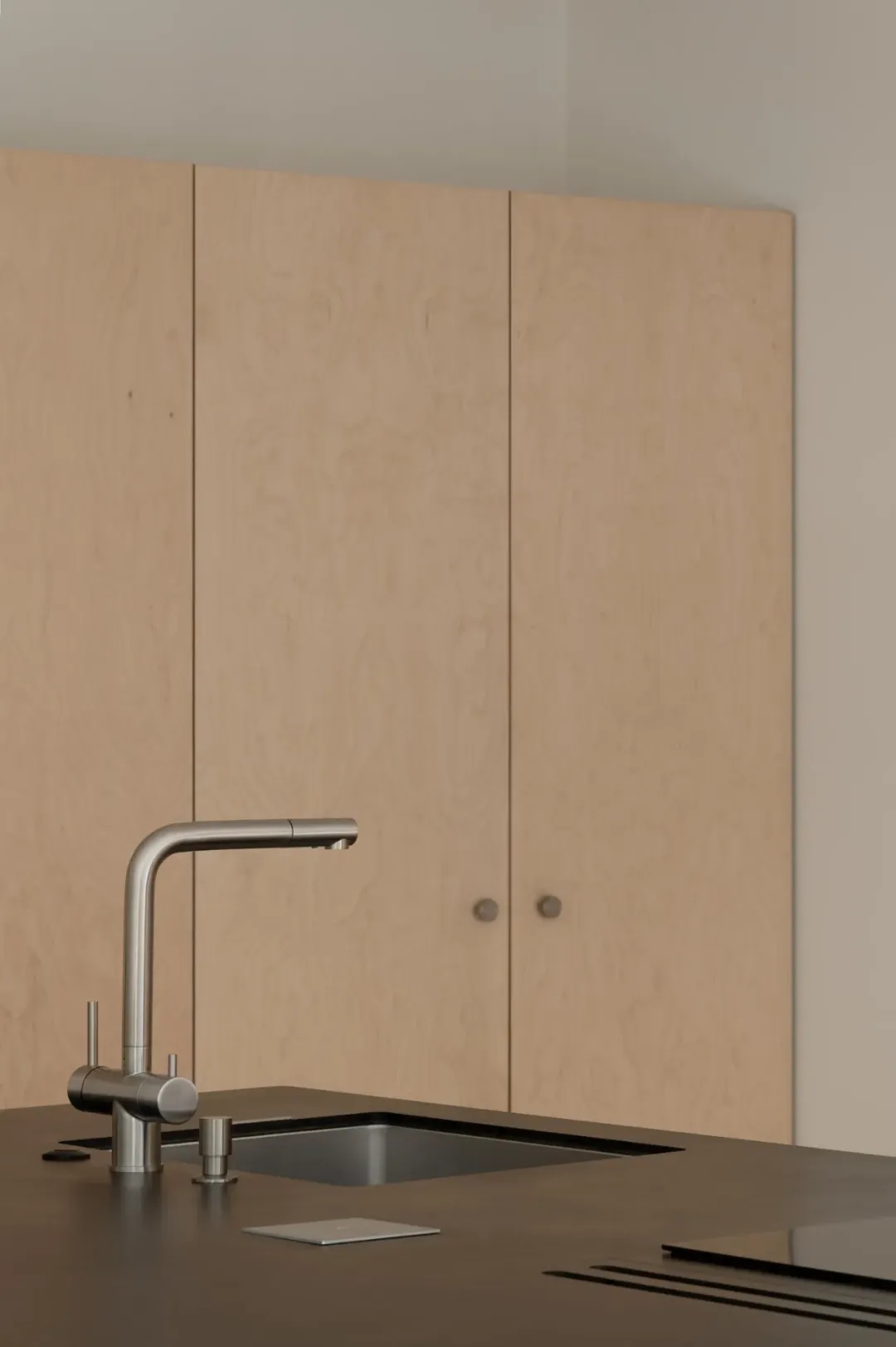 Yara Lysiuk,大平层设计案例,大平层设计方案,大平层软装,住宅设计,大平层装修,极简主义,设计师自宅,极简风格