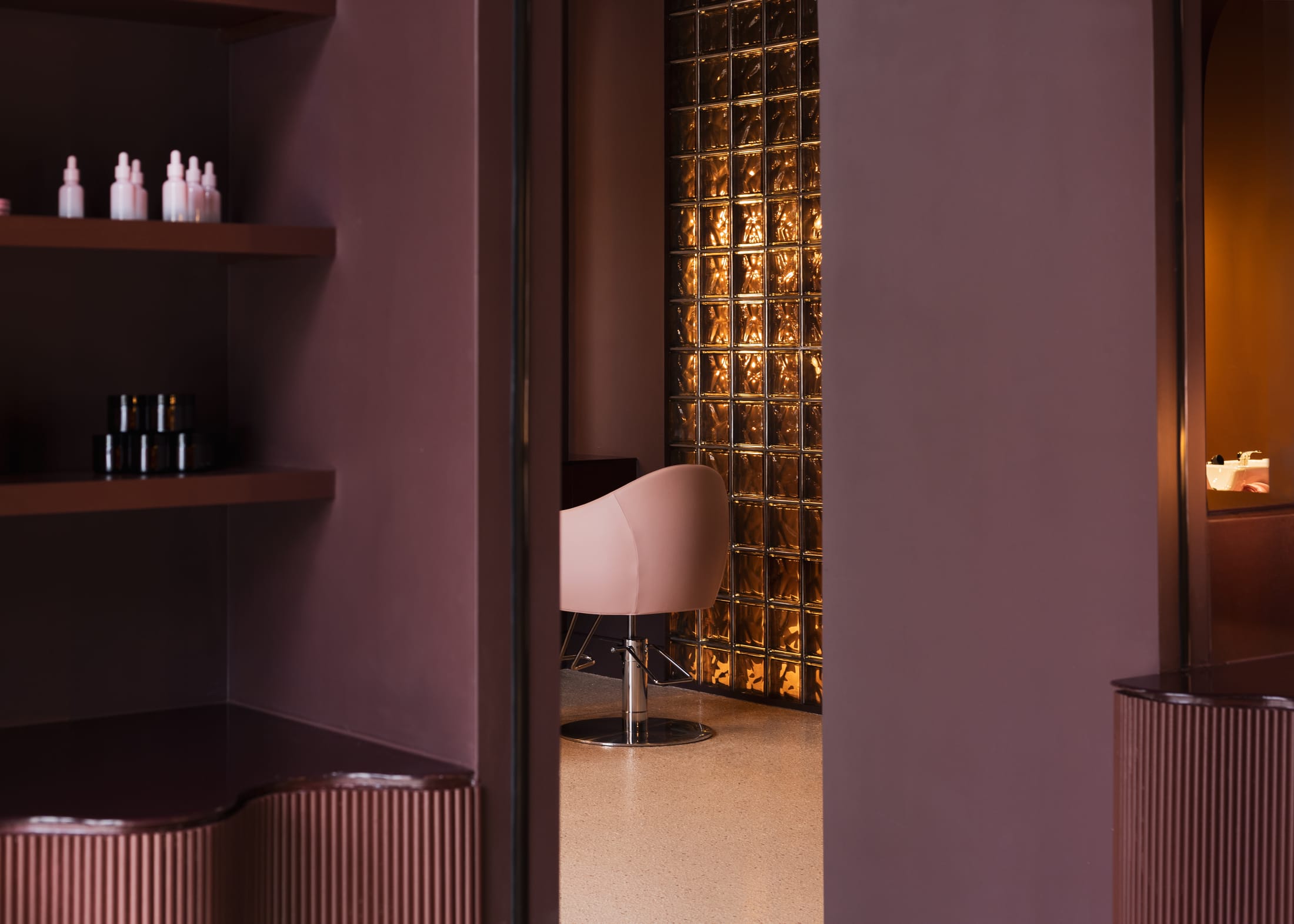 理发店设计,理发店设计案例,创意理发店,A.B. Lafitte,理发店设计方案,美发沙龙空间,SILK SALON,美国,塔尔萨