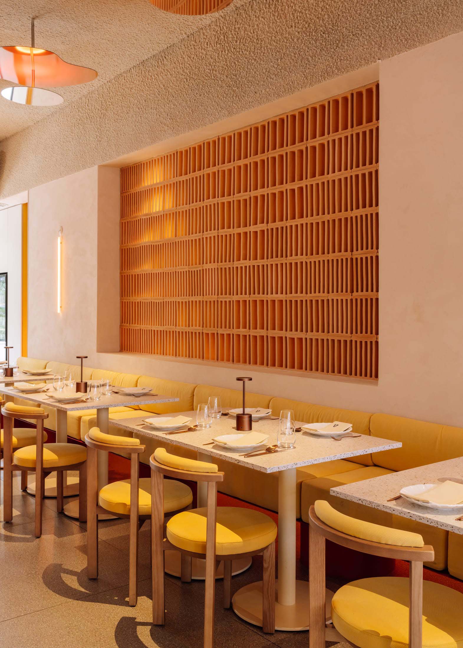 餐厅设计,餐厅设计案例,意大利菜餐厅设计,餐厅设计方案,休闲餐厅,创意餐厅设计,Spacegram,葡萄牙,里斯本,SCUSA