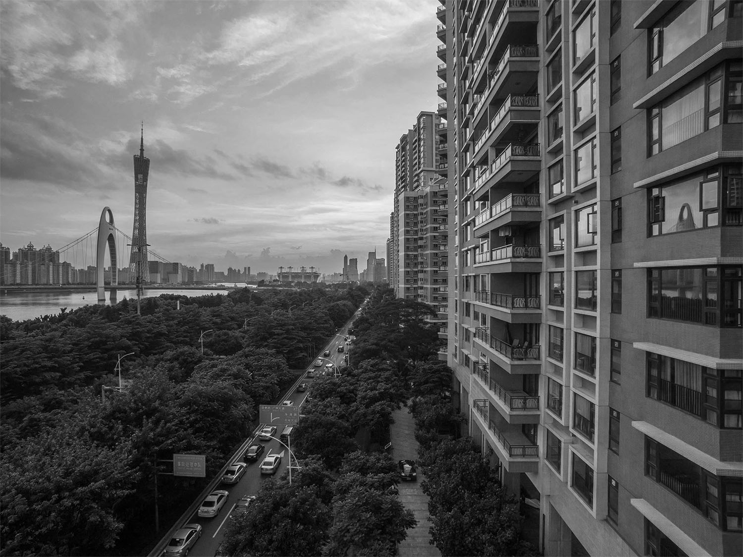 OPS观致设计,样板间设计,大平层样板间,样板间设计案例,样板间设计方案,现代风格样板间设计,轻奢样板间,凯旋新世界·珠城豪宅：塔尖阶层的奢居典范,OPS观致设计