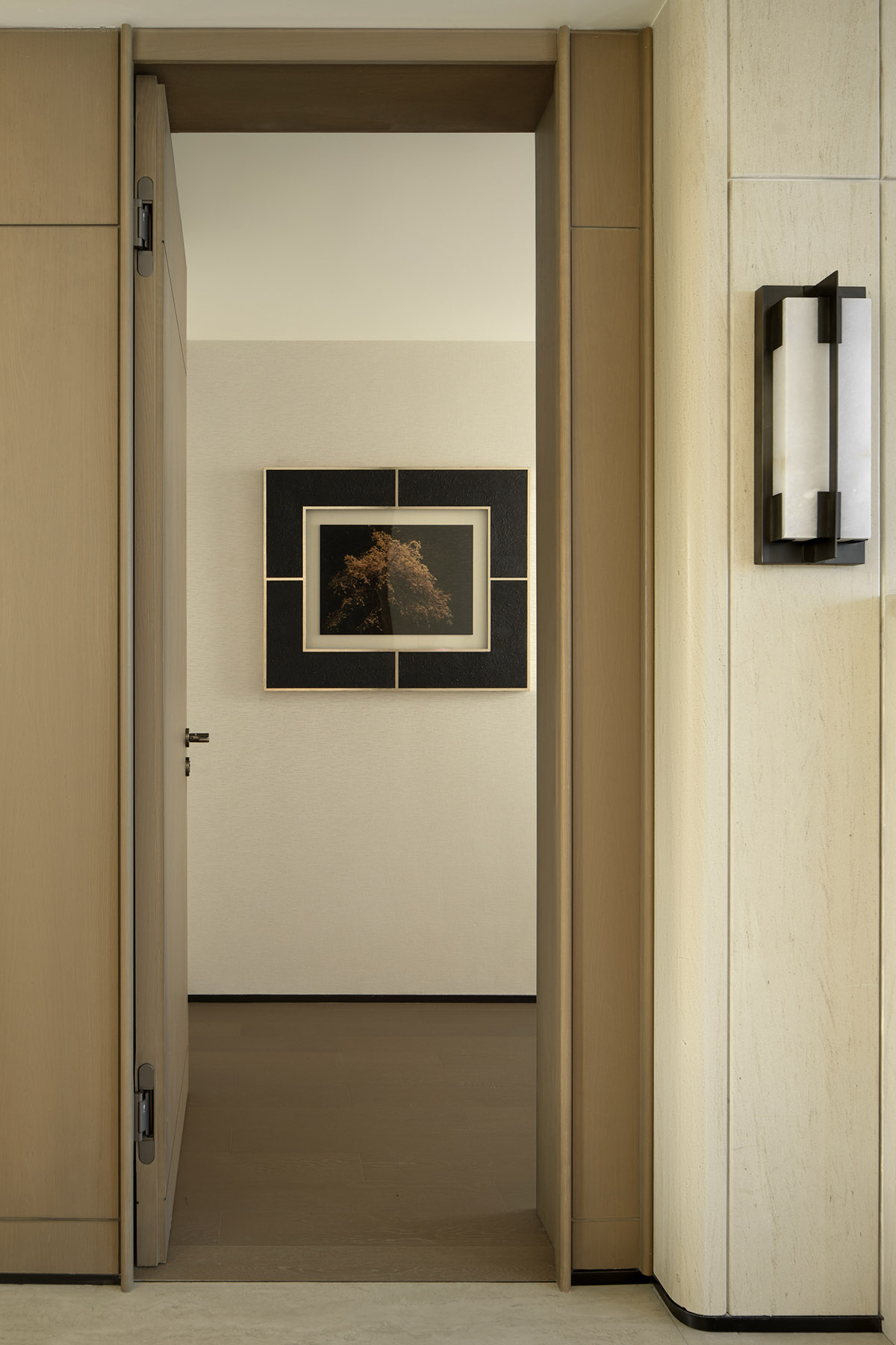 样板间设计,家装样板间,样板间设计案例,样板间设计方案,现代风格样板间设计,轻奢样板间,120㎡,143㎡,上海越秀和樾府：苏河之源的艺境栖居,上海,CCD郑中设计