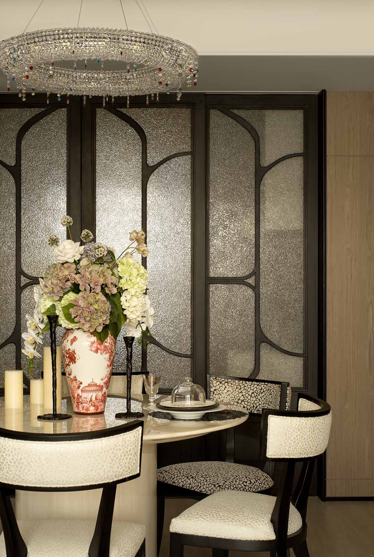 样板间设计,家装样板间,样板间设计案例,样板间设计方案,现代风格样板间设计,轻奢样板间,120㎡,143㎡,上海越秀和樾府：苏河之源的艺境栖居,上海,CCD郑中设计