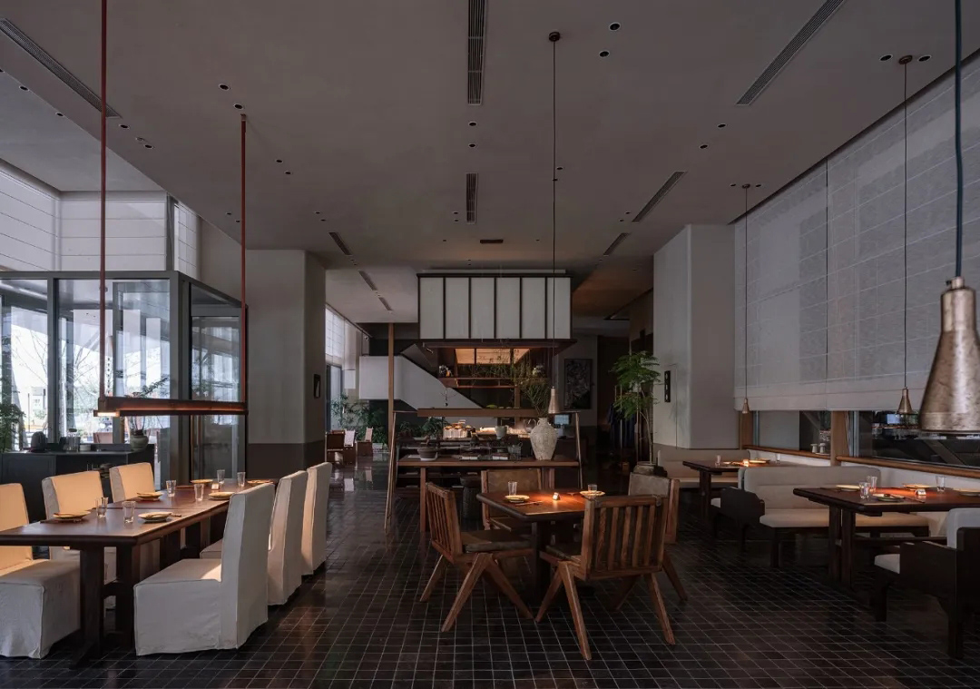 餐厅设计,自然美学餐厅,宋氏美学餐厅,山系餐厅,餐厅设计案例,餐厅设计方案,休闲餐厅设计,庭院餐厅设计,石家庄听山餐厅-把山野引入都市,石家庄,BloomDesign绽放设计