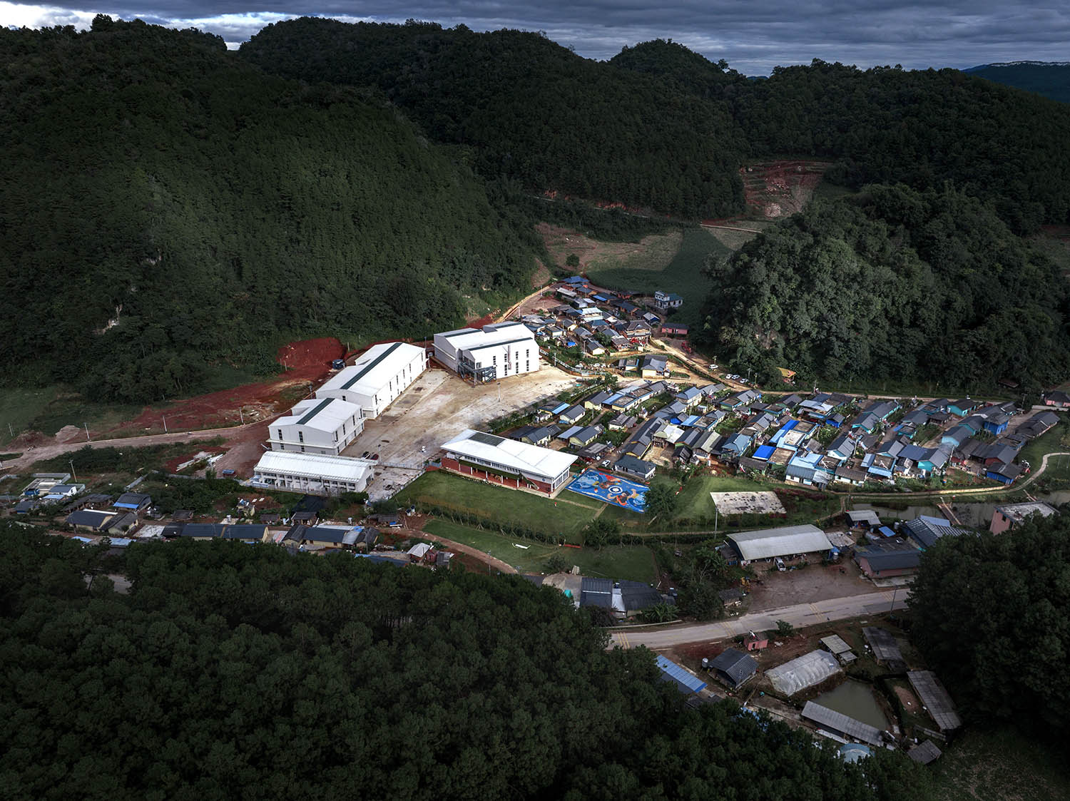 研学空间设计,建筑设计,乡村建筑设计,公共空间设计,云南普洱乡村振兴咖旅庄园研学中心,多功能空间,咖啡研学中心,云南普洱,平介设计,杨楠
