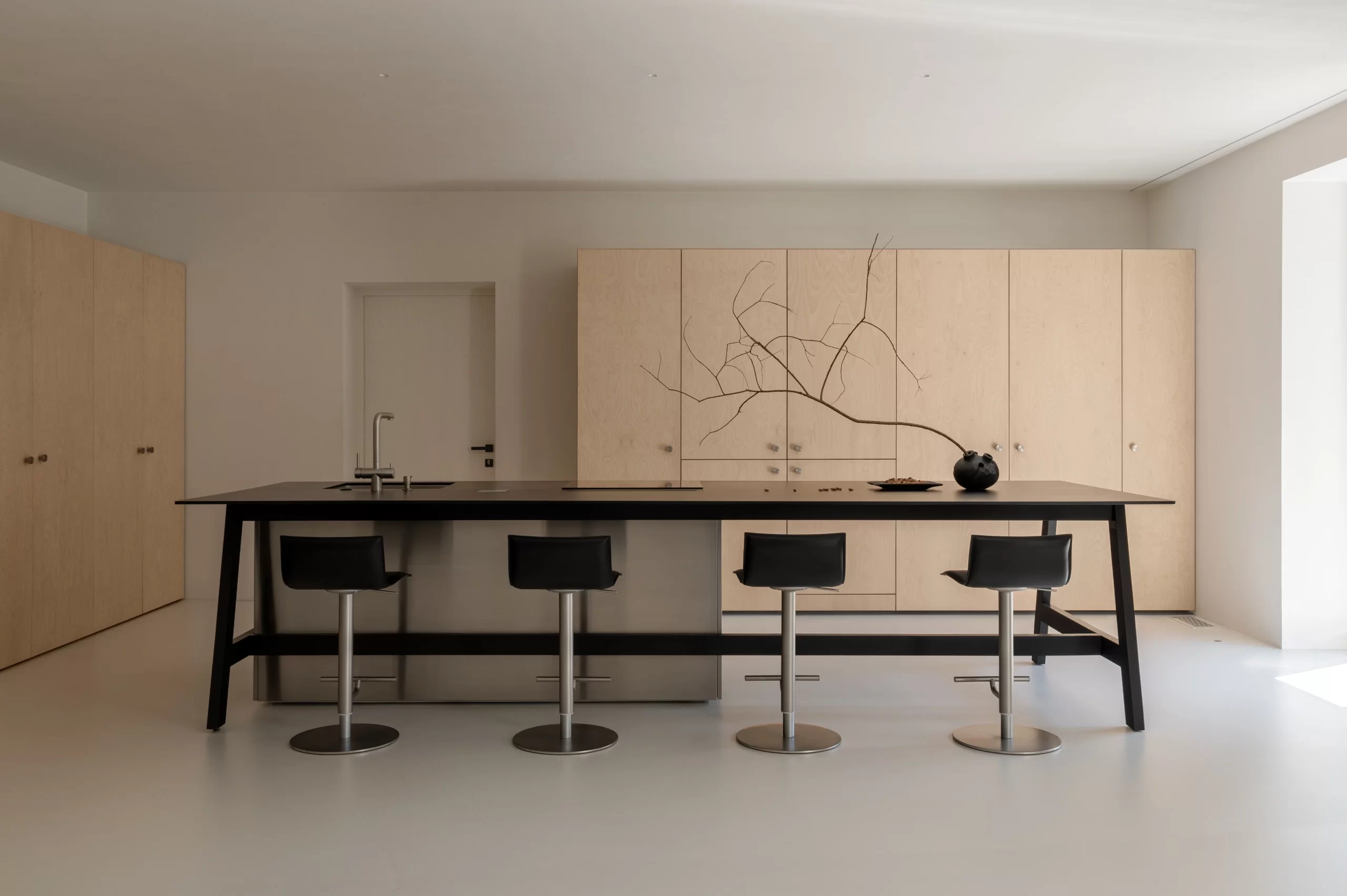 Yara Lysiuk,大平层设计案例,大平层设计方案,大平层软装,住宅设计,大平层装修,极简主义,设计师自宅,极简风格