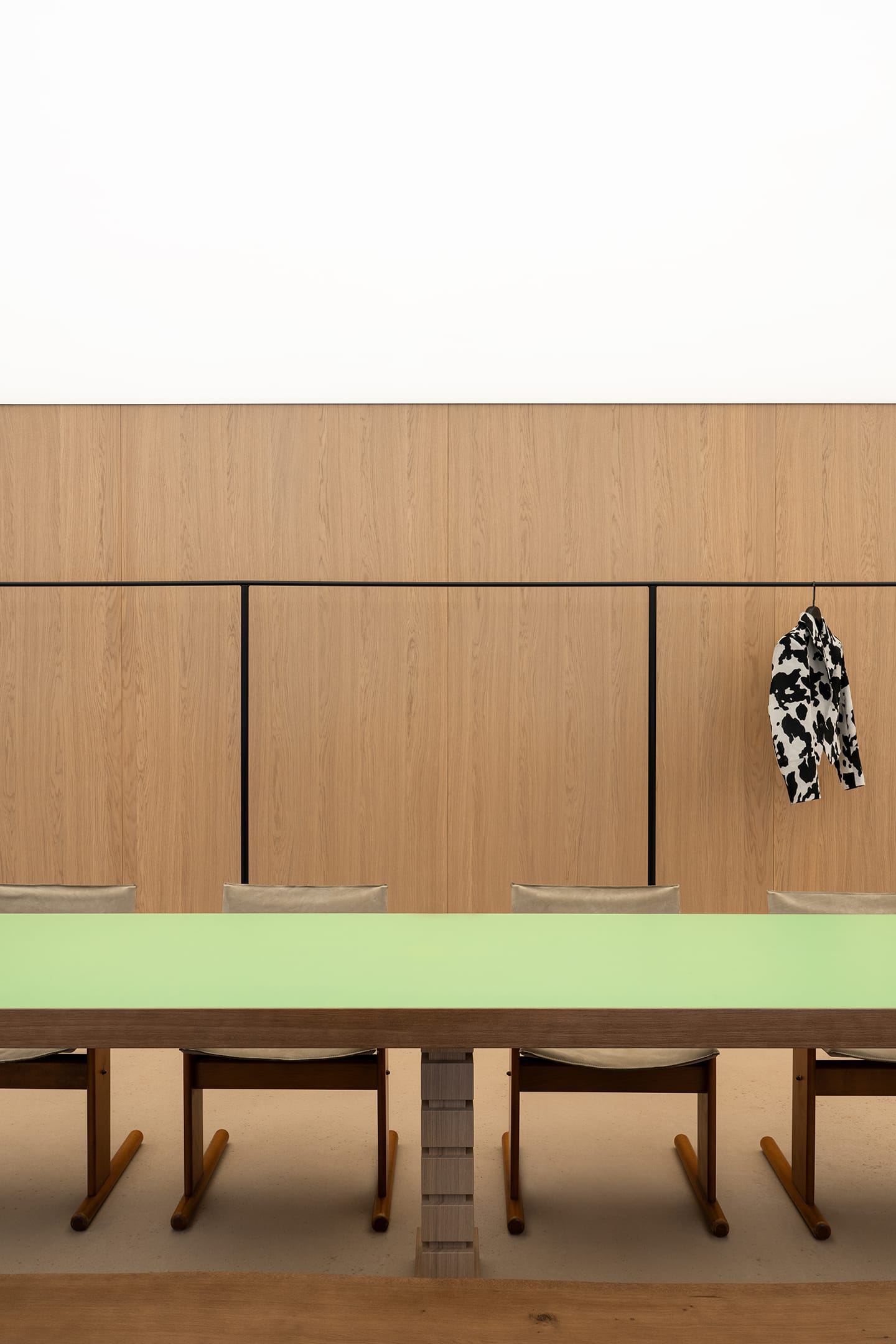 零售店设计,服装店设计,AKZ Architectura,服装零售店,乌克兰,服装店设计案例,服装店设计方案,基辅,极简主义,服装精品店,BAZHANE