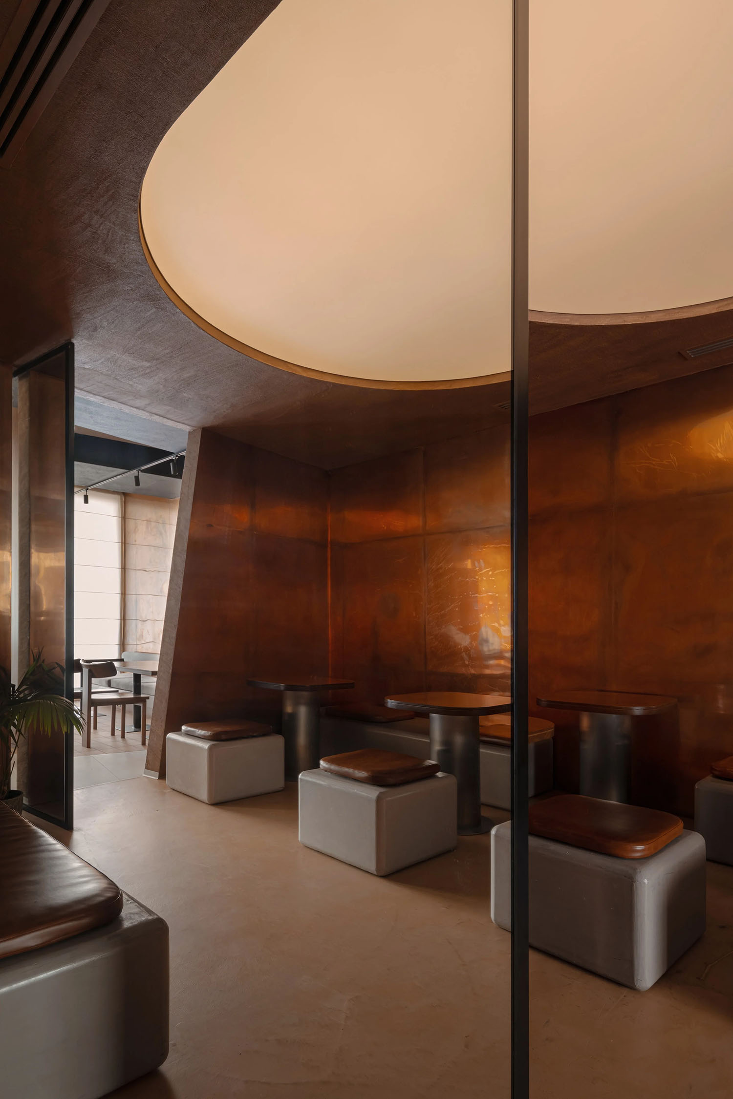 餐厅设计,餐酒吧设计,休闲餐厅设计,KIDZ,酒吧餐厅,餐厅设计案例,餐厅设计方案,沙特,利雅得