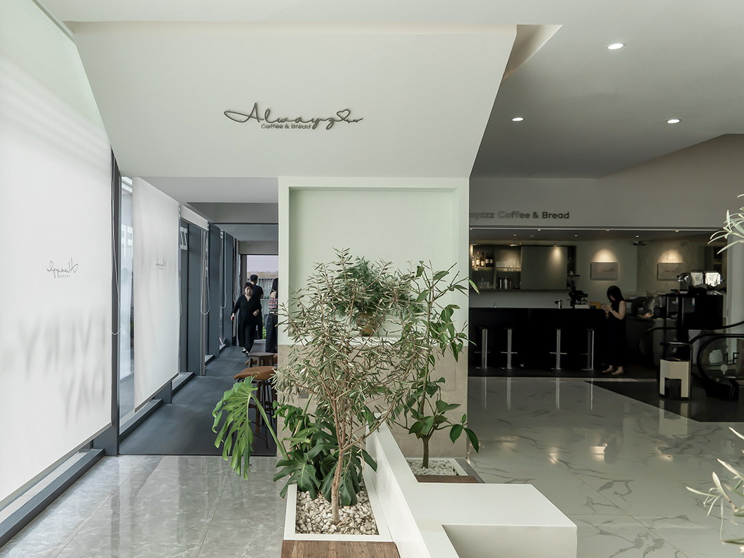 咖啡店设计,精品咖啡店,写字楼咖啡店设计,开放式咖啡店,咖啡店设计案例,咖啡店设计方案,咖啡店装修,昆明光隙咖啡-写字楼下的温室花园,昆明,素造建筑