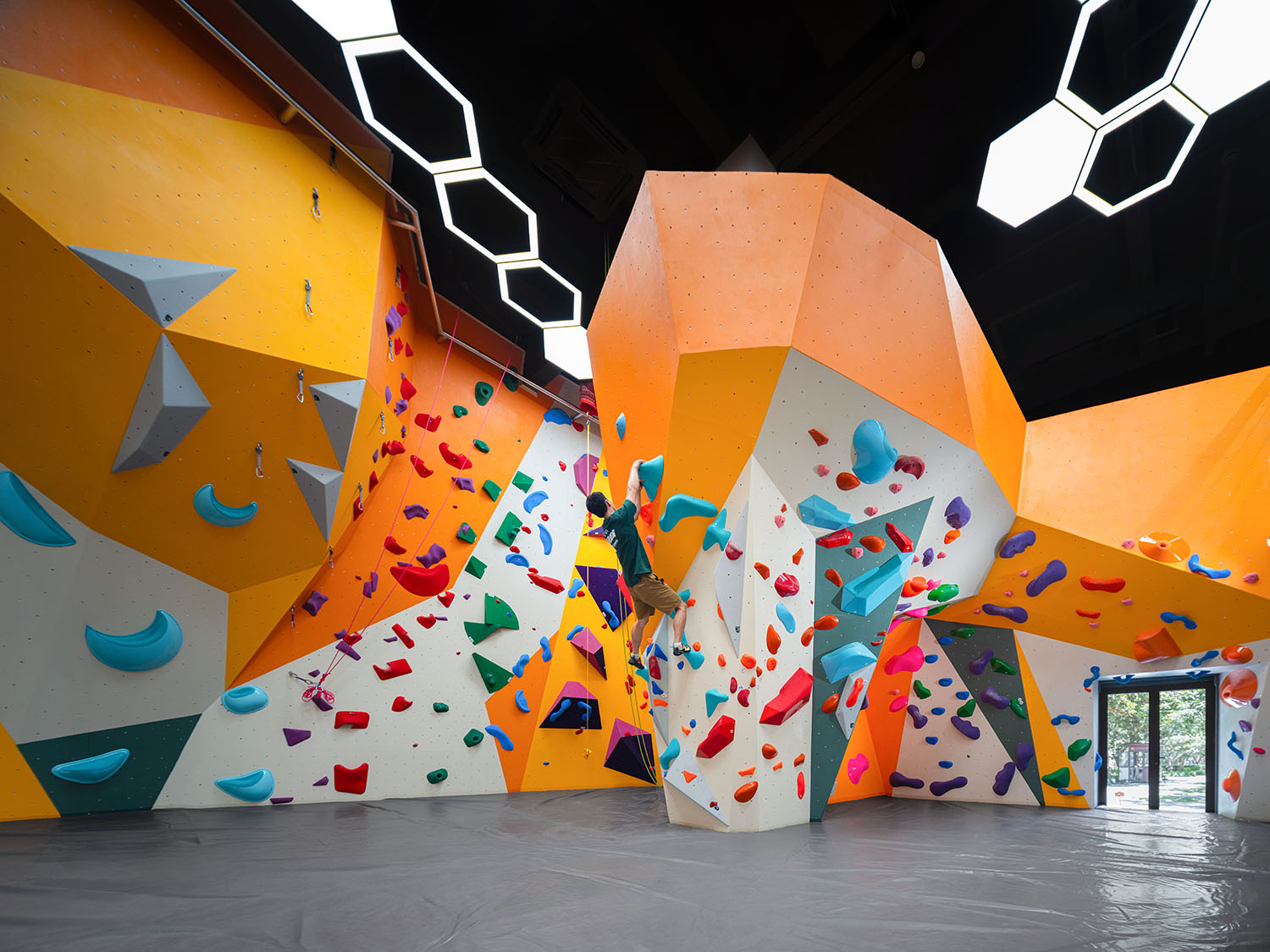健身房设计,攀岩馆设计,城市攀岩空间设计,健身攀岩馆,健身房设计案例,多功能运动空间,健身房设计方案,上海古北晨道攀岩馆,上海,平介设计,杨楠