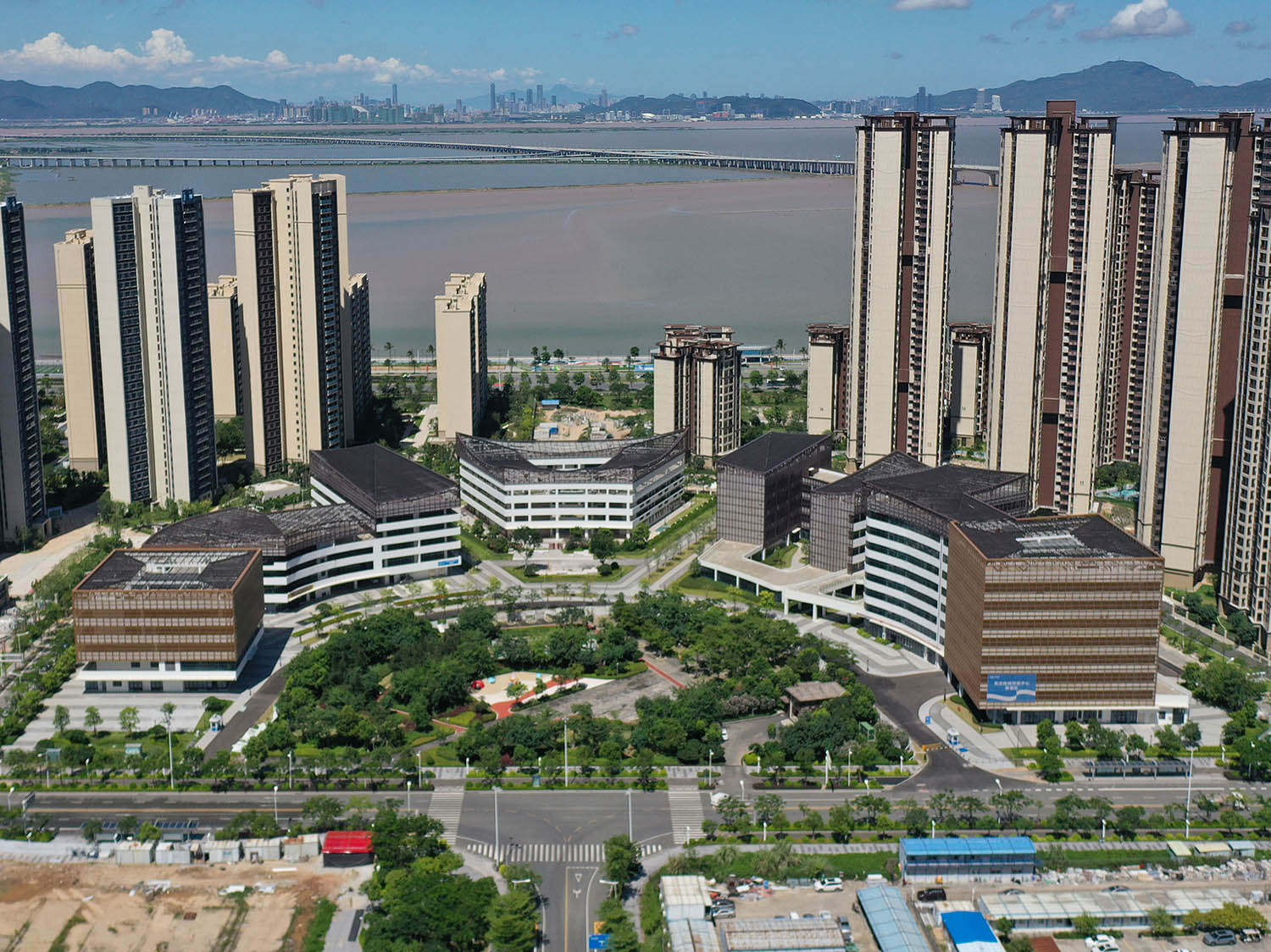 商业改造,商业街区改造,建筑改造,城市更新,社区中心改造,多功能空间,公共空间改造,珠海金湾邻里汇社区中心改造,珠海,易加设计