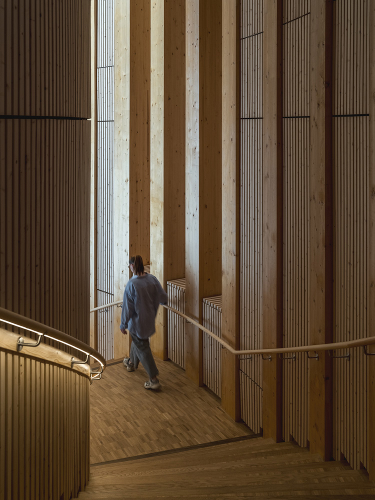 体验中心设计,体验中心设计案例,展厅设计方案,瑞典,汽车展厅,哥德堡,办公室设计,建筑设计