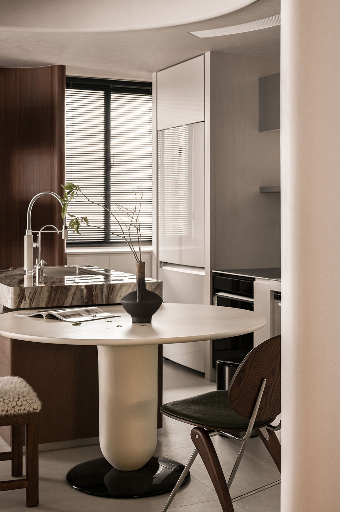 150㎡大平层,150㎡,住宅设计,微水泥,现代风格住宅,现代风格家装设计,微水泥住宅,住宅设计案例,住宅设计方案,福清住宅一处柔和的精神栖居,福建福清,廿上设计事务所