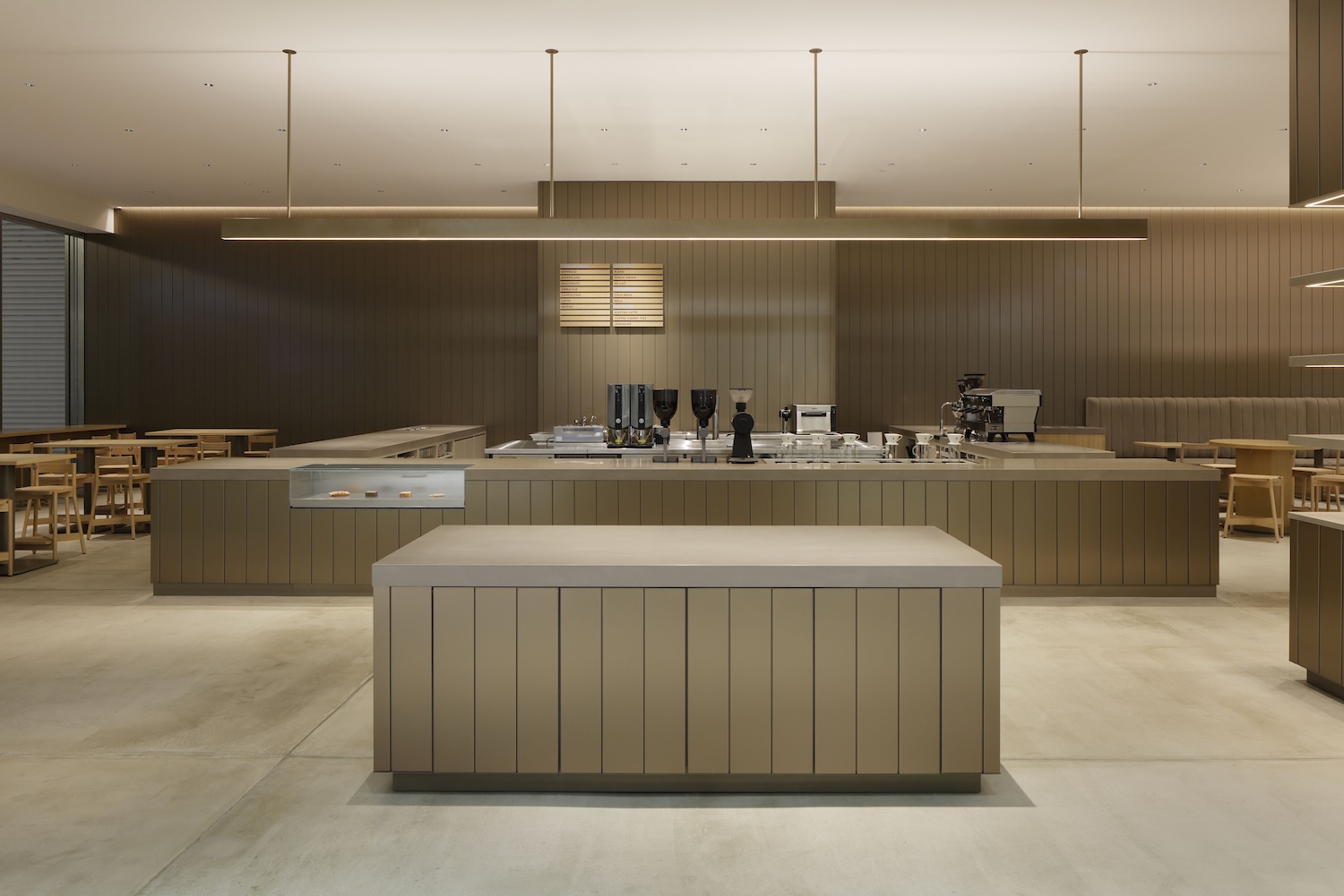 CASE-REAL,咖啡厅设计案例,咖啡店设计,日本,小蓝瓶咖啡,BLUE BOTTLE COFFEE,咖啡厅设计,小蓝瓶咖啡店设计案例,网红咖啡厅,创意咖啡店,名古屋