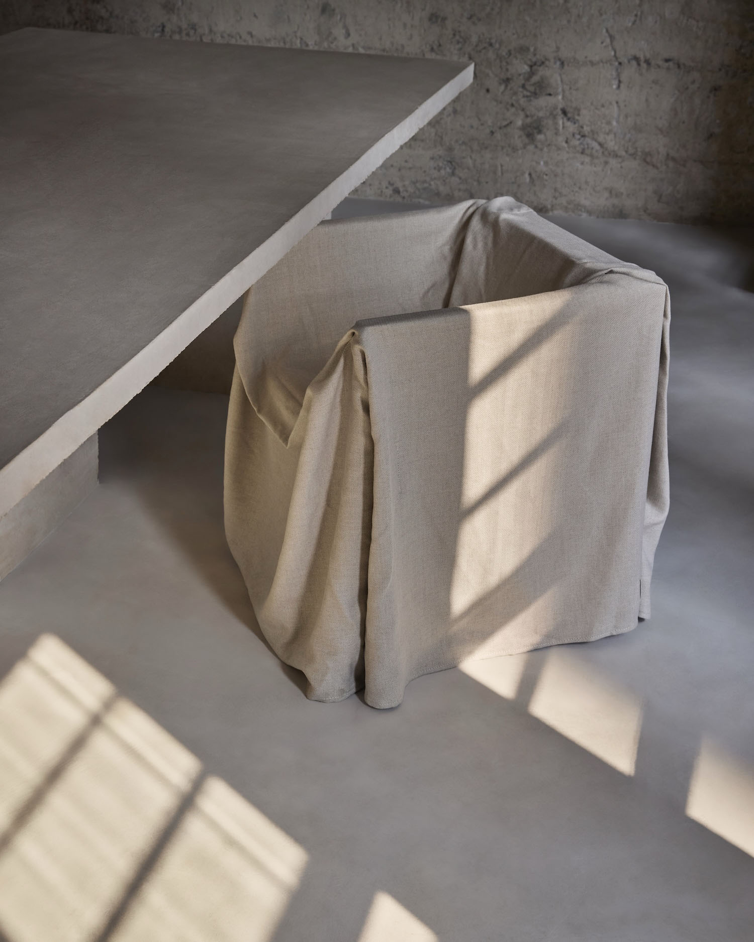 MNMA Studio,办公室设计案例,极简主义,巴西,圣保罗,Terraço Itália,展厅设计,建筑改造