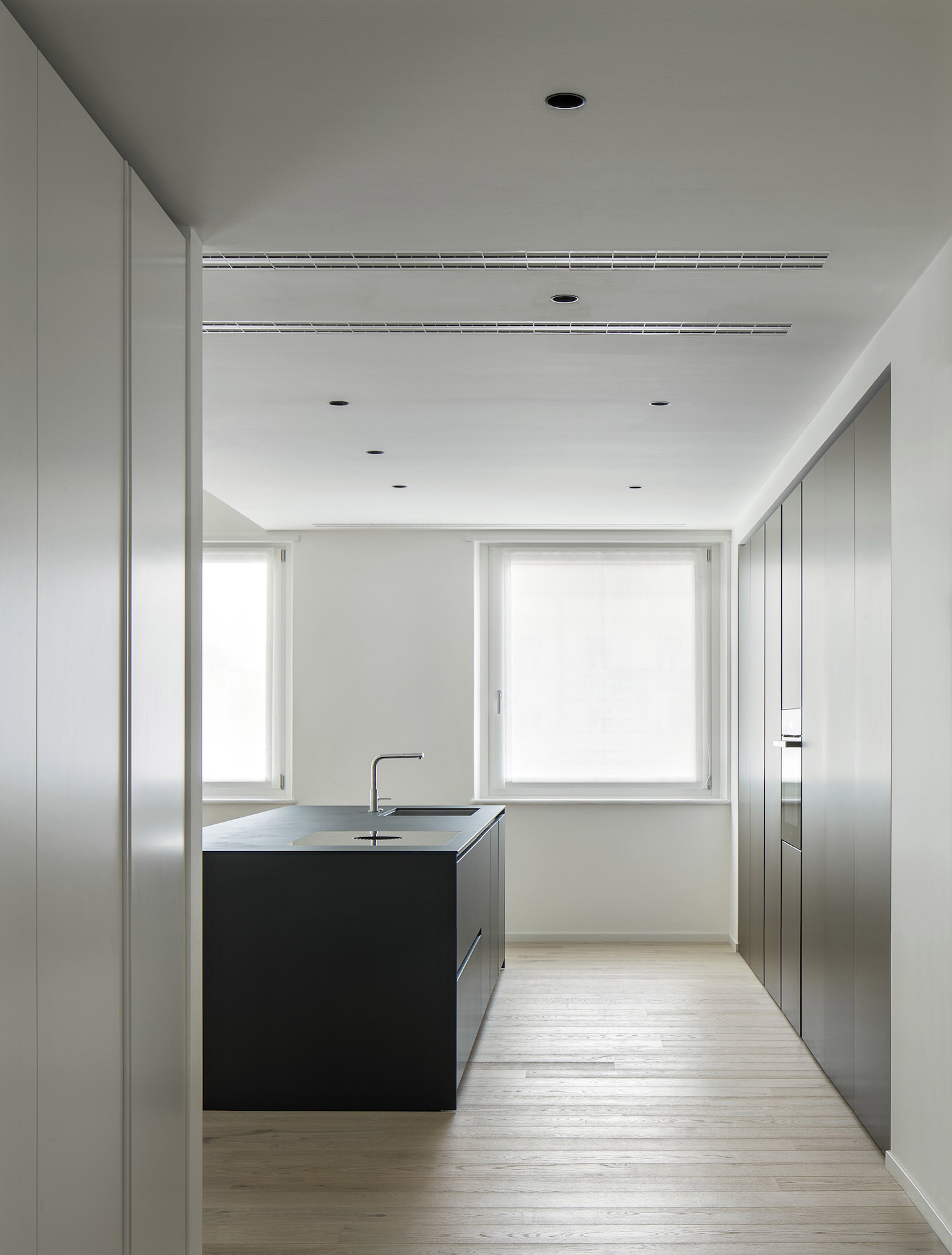 MASAAI studio,公寓设计,公寓设计案例,公寓改造装修,极简风格公寓设计,意大利,极简主义