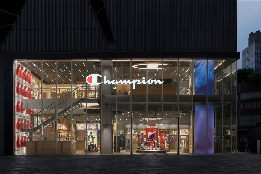 服装店设计,服装零售店,服装旗舰店,旗舰店设计,商店设计,服装店设计案例,服装店设计方案,Champion,Champion成都旗舰店焕新升级,成都,立品设计