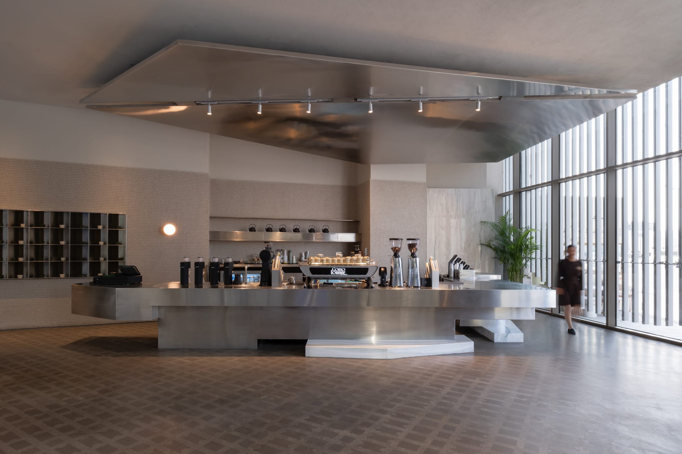 Studio Dua Abukhalaf,咖啡厅设计案例,咖啡店设计,迪拜,Como Lounge Café,咖啡厅设计,极简风格咖啡店设计案例,创意咖啡店