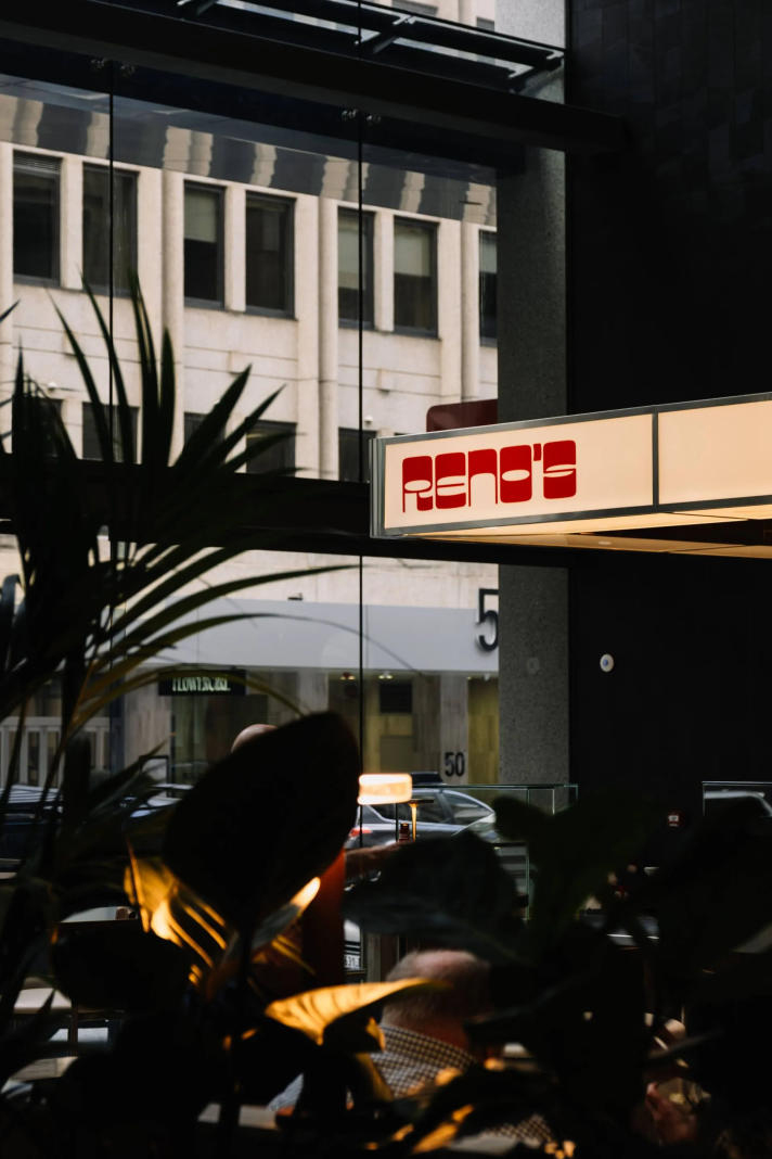 餐厅设计,餐酒吧设计,休闲餐厅设计,Rads,酒吧餐厅,餐厅设计案例,餐厅设计方案,意大利,休闲酒吧餐厅,Reno’s Bistro