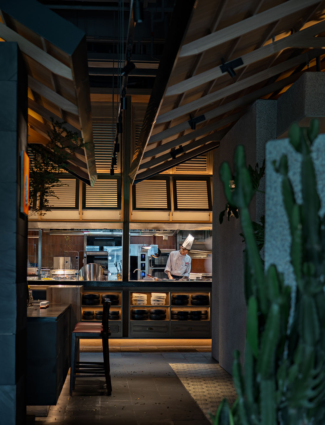 餐厅设计,云南菜餐厅设计,休闲餐厅设计,餐厅设计案例,餐厅设计方案,餐厅装修,主题餐厅设计,杭州泓0871·食野集-策略餐饮,杭州,IN.X屋里门外设计