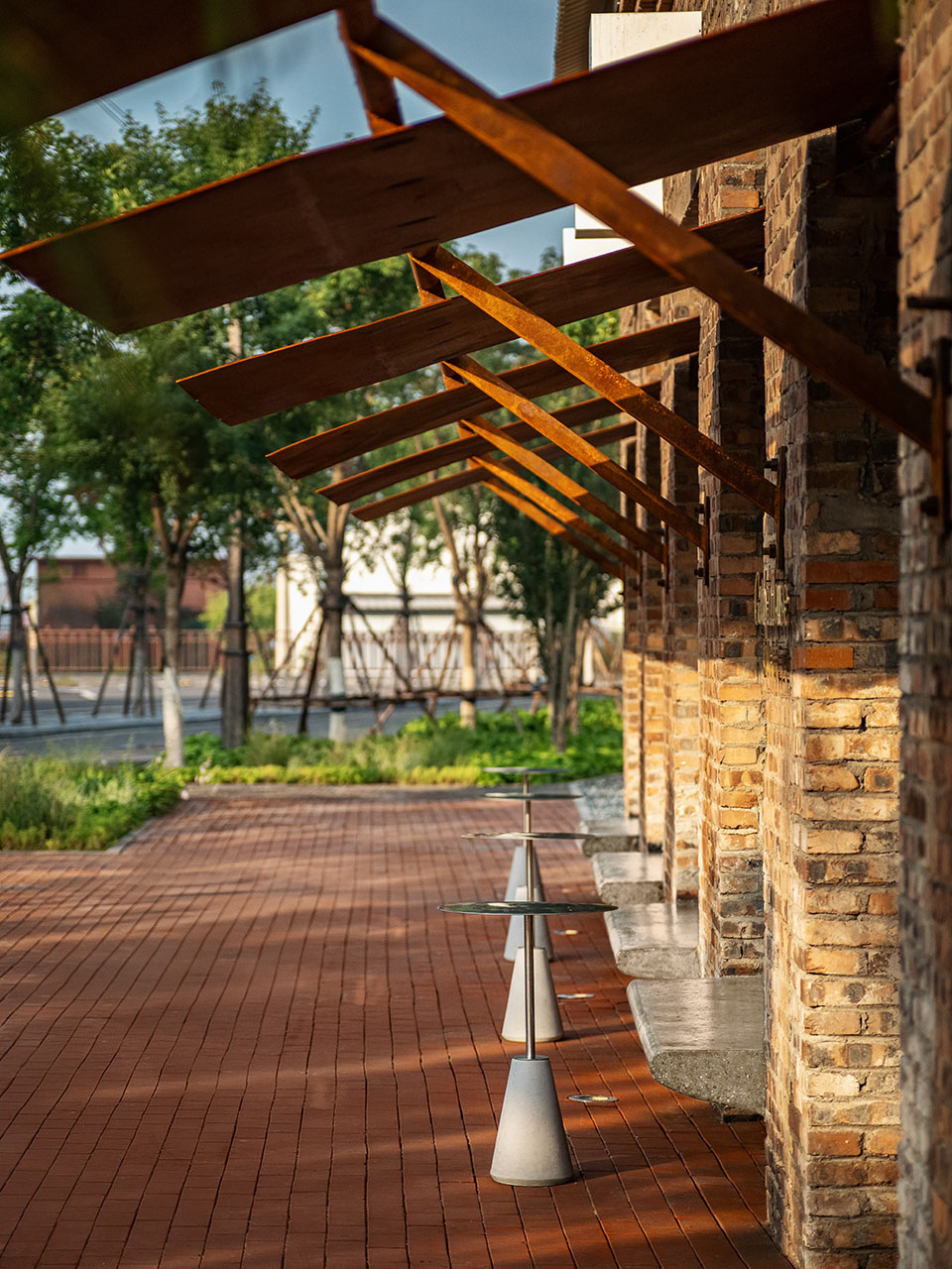 面包店设计,烘焙店设计,创意面包店,开放式面包店,面包店设计案例,面包店设计方案,面包店装修,厂房改造面包店,建筑改造,河北秦皇岛GatherHouse玖山合吉,河北秦皇岛,山房筑艺术设计