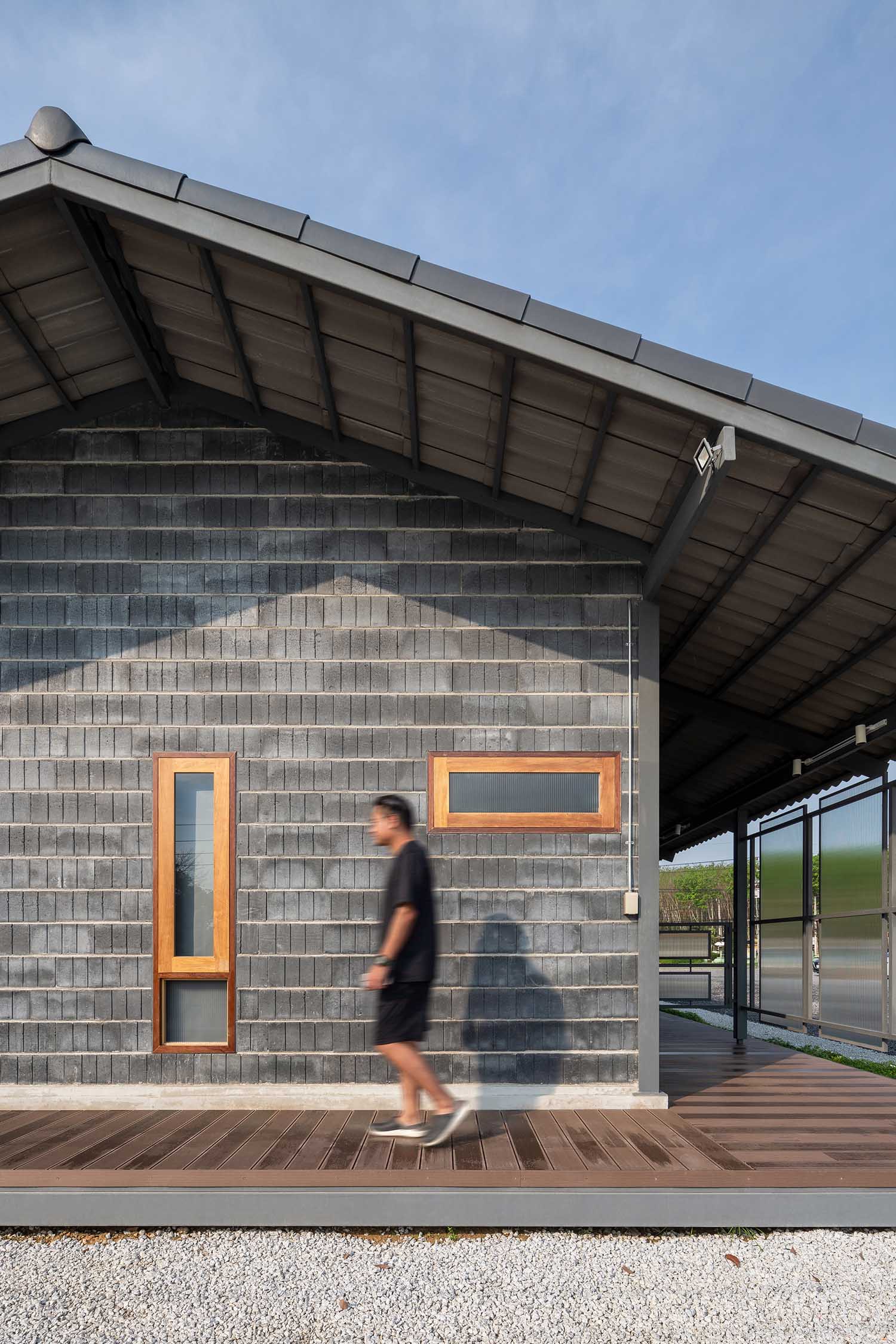 SA-ARD studio,咖啡厅设计,泰国,咖啡厅设计案例,咖啡厅设计方案,Rubber.er Cafe,极简风格咖啡厅设计