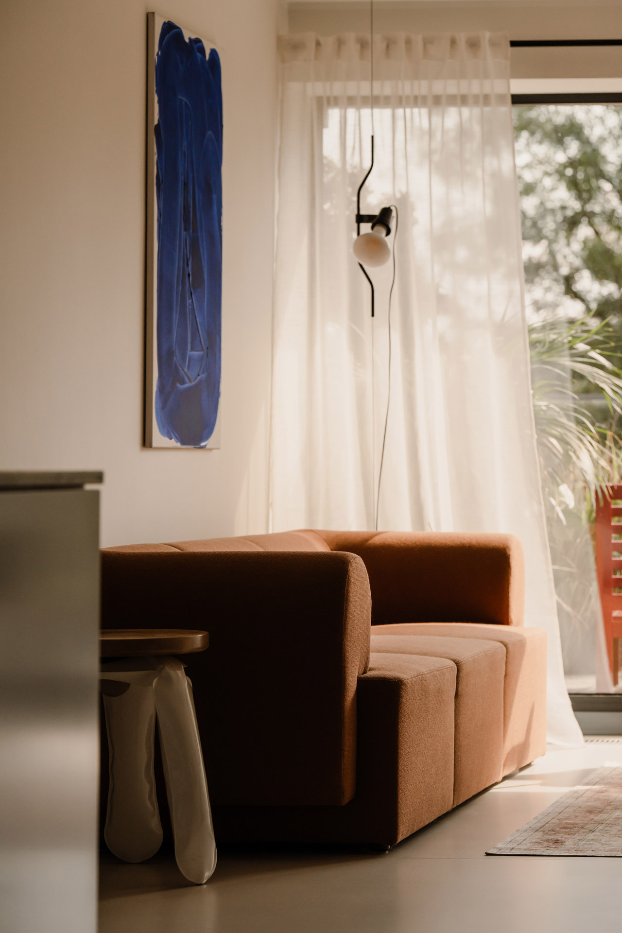 one desk,公寓设计,公寓设计案例,波兰,极简主义,极简风格