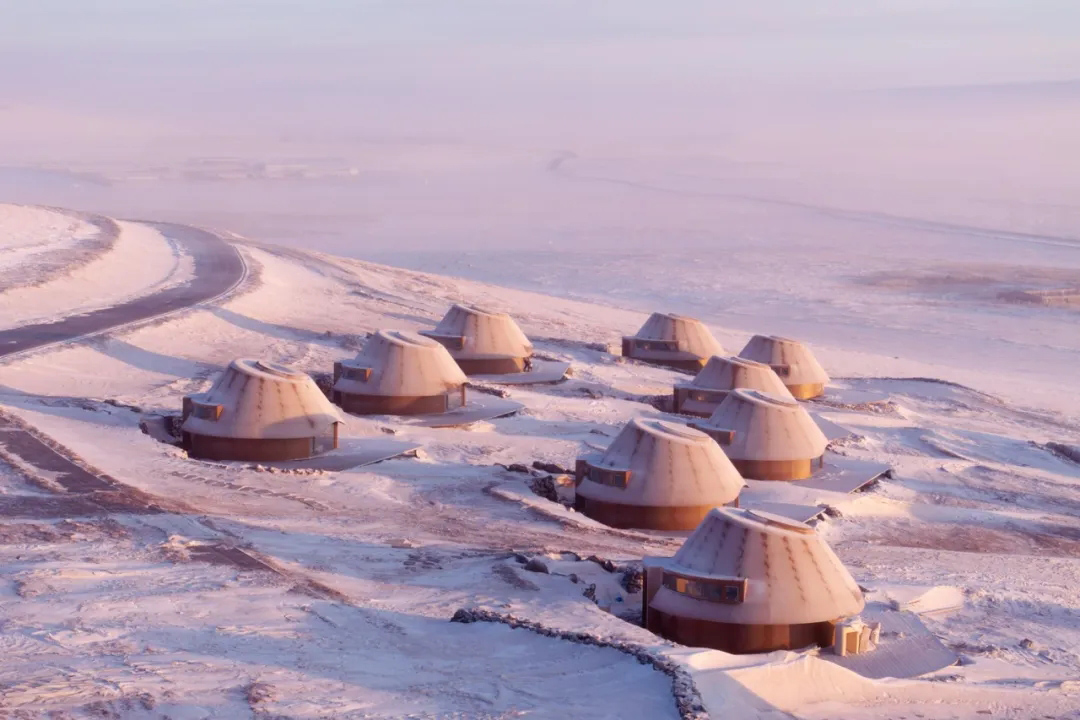 PLAT ASIA,酒店设计,内蒙古,锡林郭勒盟,酒店设计案例,酒店设计方案,度假酒店,精品酒店,设计酒店,极简主义酒店,火山里·到达者酒店