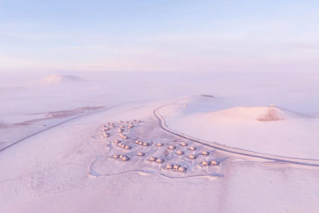 PLAT ASIA,酒店设计,内蒙古,锡林郭勒盟,酒店设计案例,酒店设计方案,度假酒店,精品酒店,设计酒店,极简主义酒店,火山里·到达者酒店