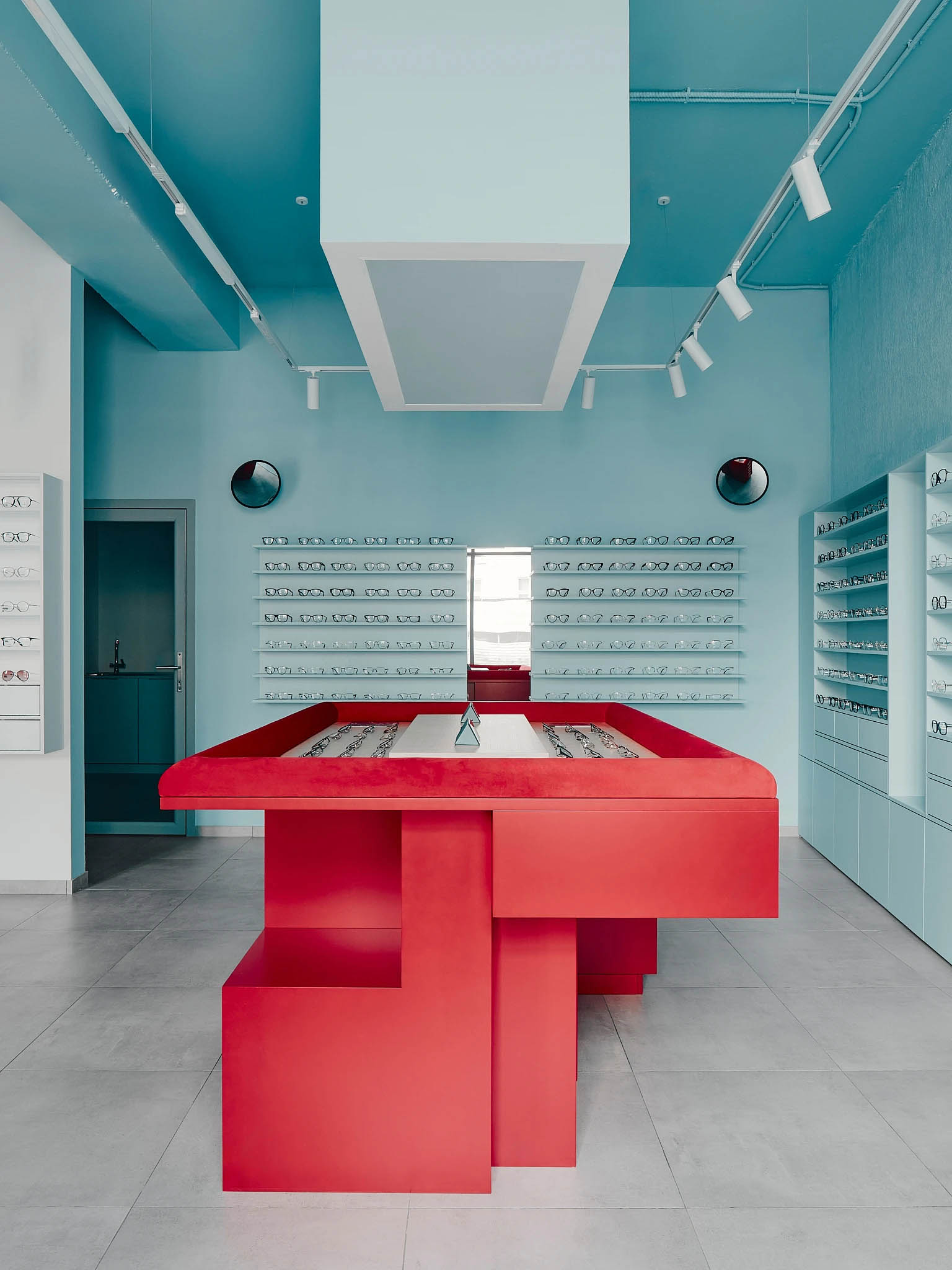 Hubarch Studio,零售店设计,Bazilio眼镜店,俄罗斯,圣彼得堡,眼镜店,眼镜店设计,店铺设计