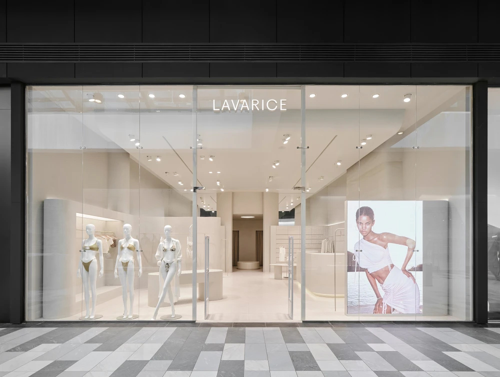 Sinitsa Buro,零售店设计,Lavarice,莫斯科,服装店设计,极简风格服装店设计,极简主义,内衣店设计