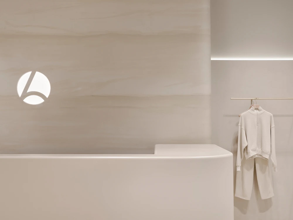 Sinitsa Buro,零售店设计,Lavarice,莫斯科,服装店设计,极简风格服装店设计,极简主义,内衣店设计