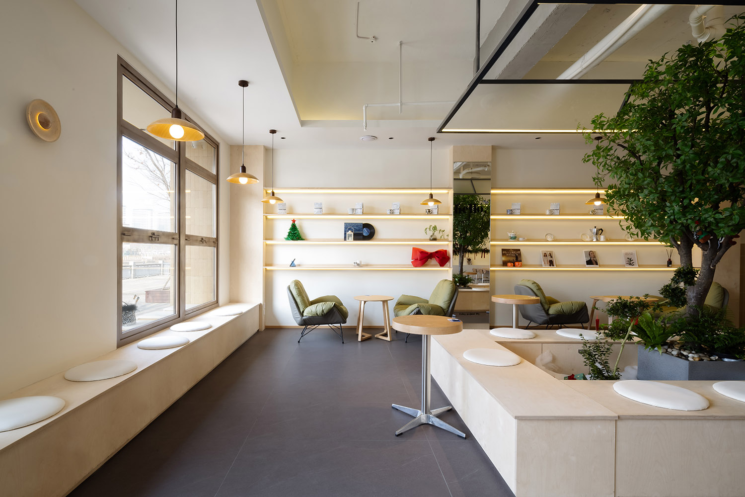 咖啡馆设计,咖啡厅设计,街边咖啡馆,咖啡馆设计案例,咖啡馆设计方案,咖啡馆装修,氛围感咖啡厅,连云港河莳河菂咖啡馆,连云港,点度设计