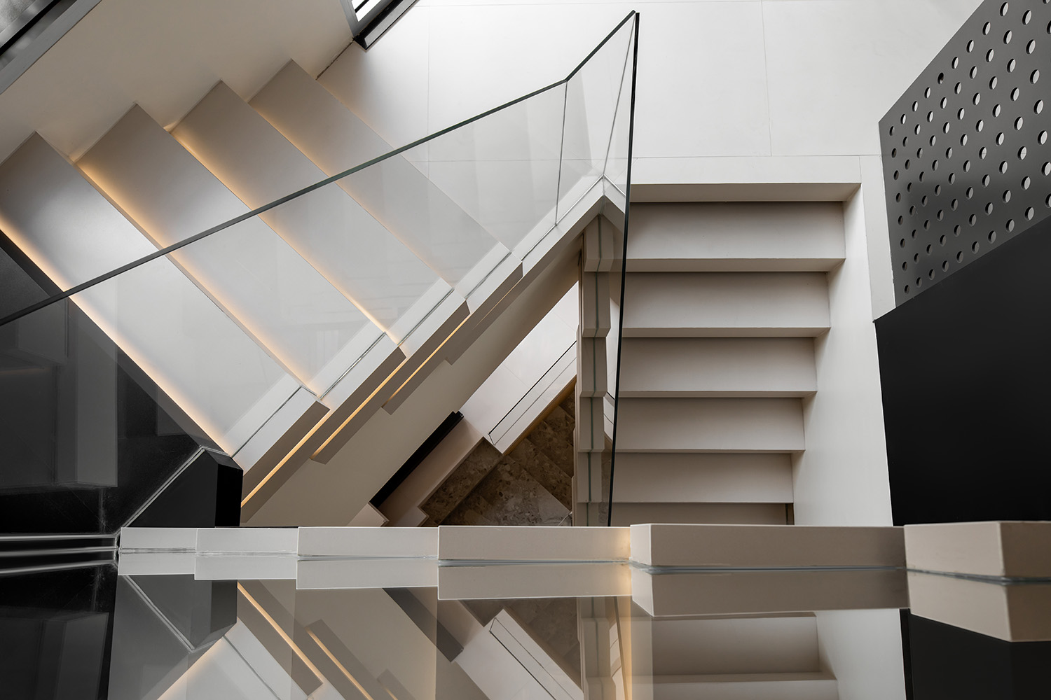 办公室设计,复合型办公空间,媒体办公室,办公室设计案例,办公室设计方案,太原莱昂传媒复合型办公空间,太原,BLEND DESIGN斑斓空间