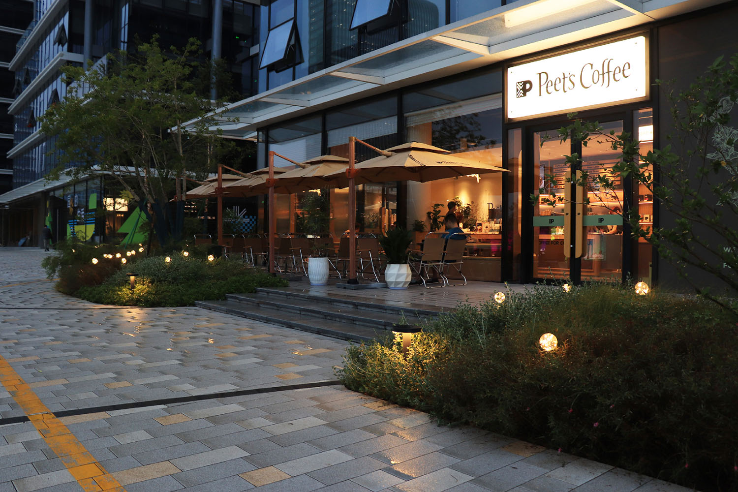 商业街区改造,商业街区景观设计,综合商业氛围营造,氛围感街区改造,氛围感商场街区,杭州亲橙Park一场关于商业、自然与停留的场所实验,杭州,ProA璞爱设计